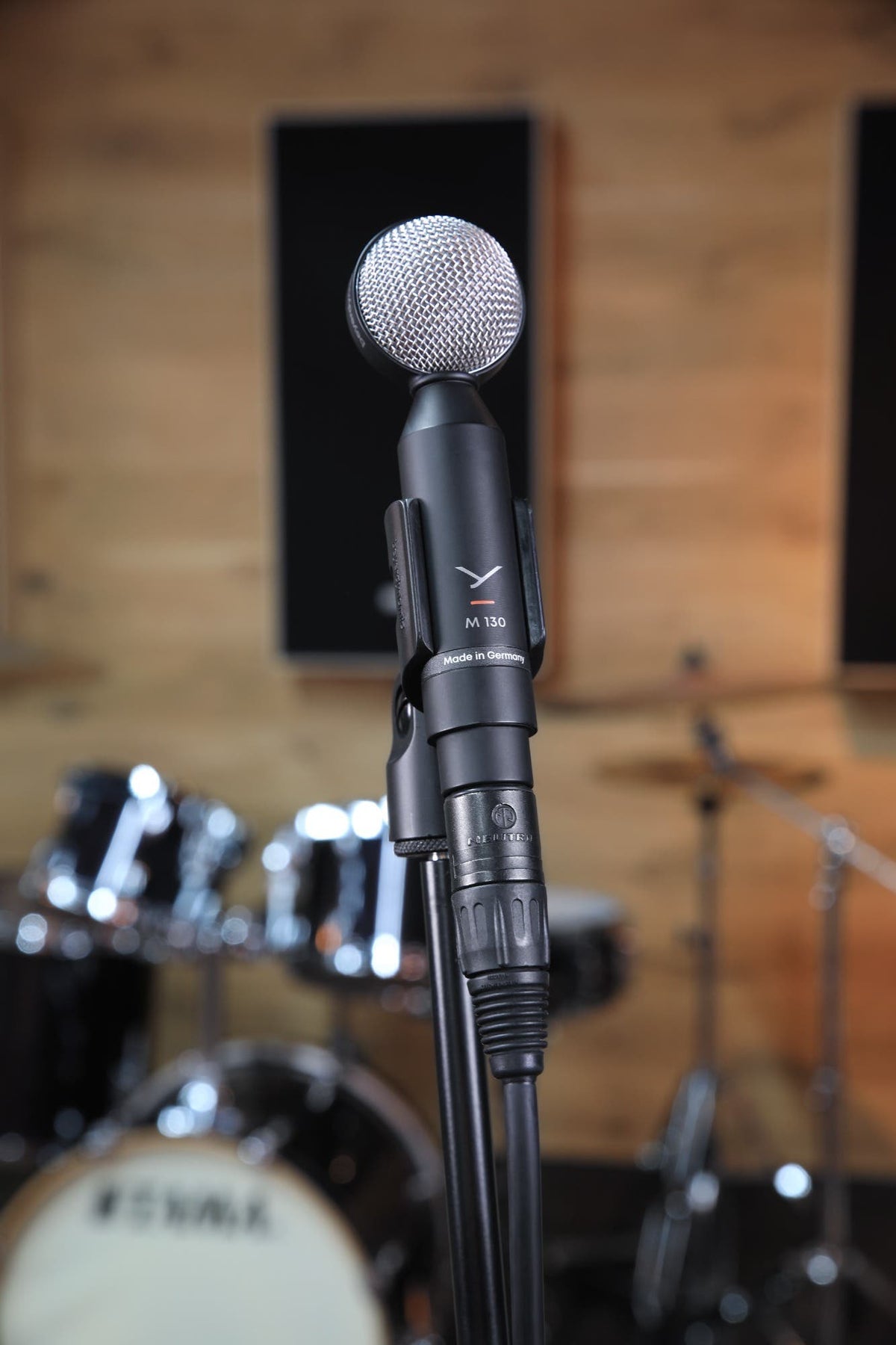 BeyerDynamic M 130 Dynamic Double Ribbon Microphone (Figure 8)