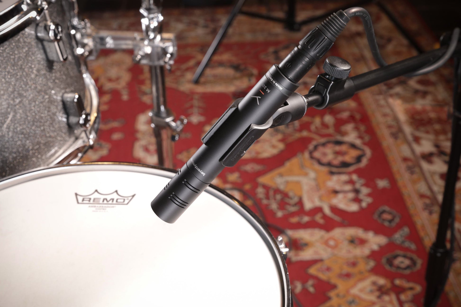 BeyerDynamic M 201 Hypercardioid Dynamic Microphone