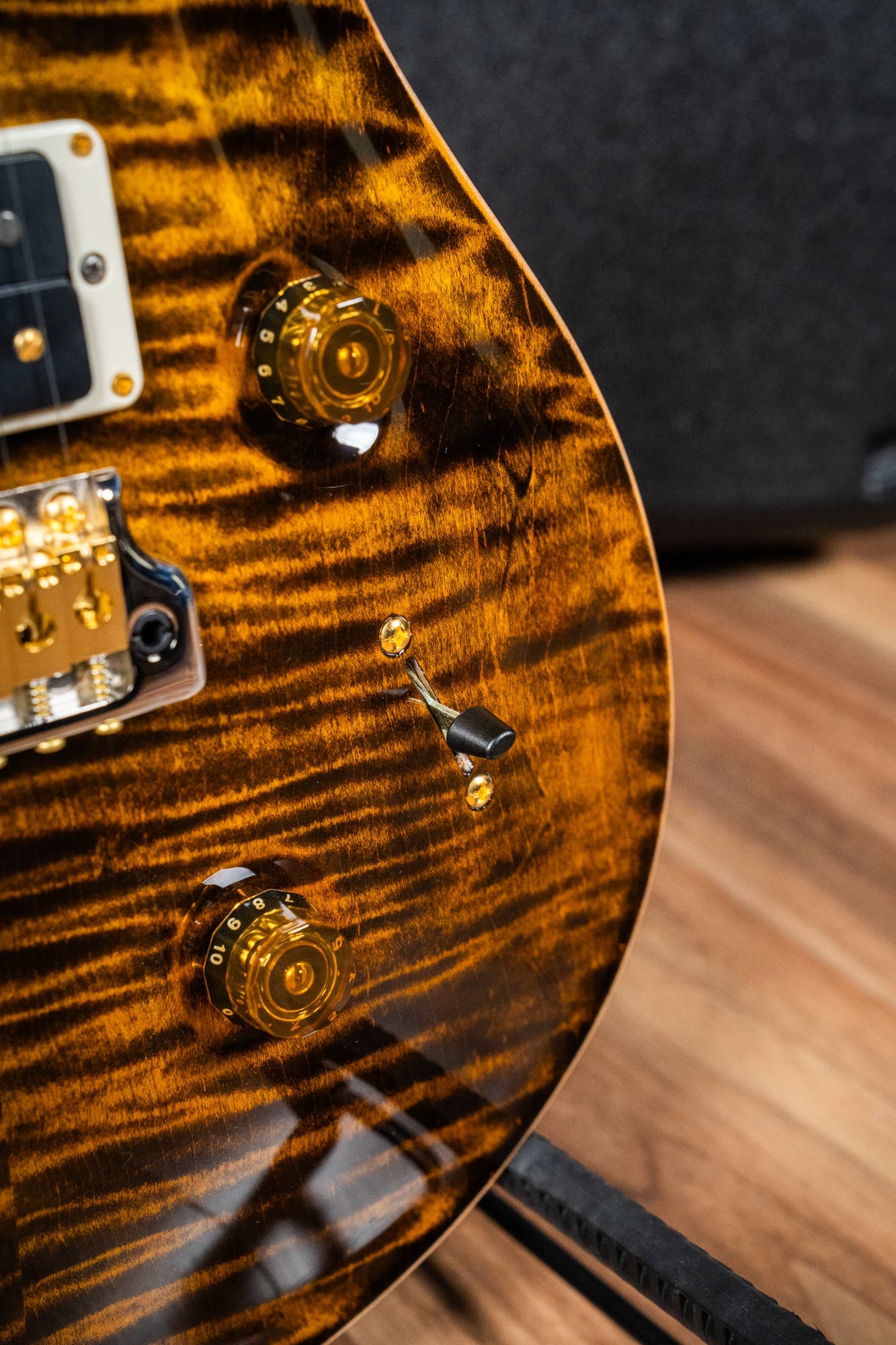 Paul Reed Smith (PRS) Custom 24 w/Pattern Thin Neck - Yellow Tiger - 10 Top