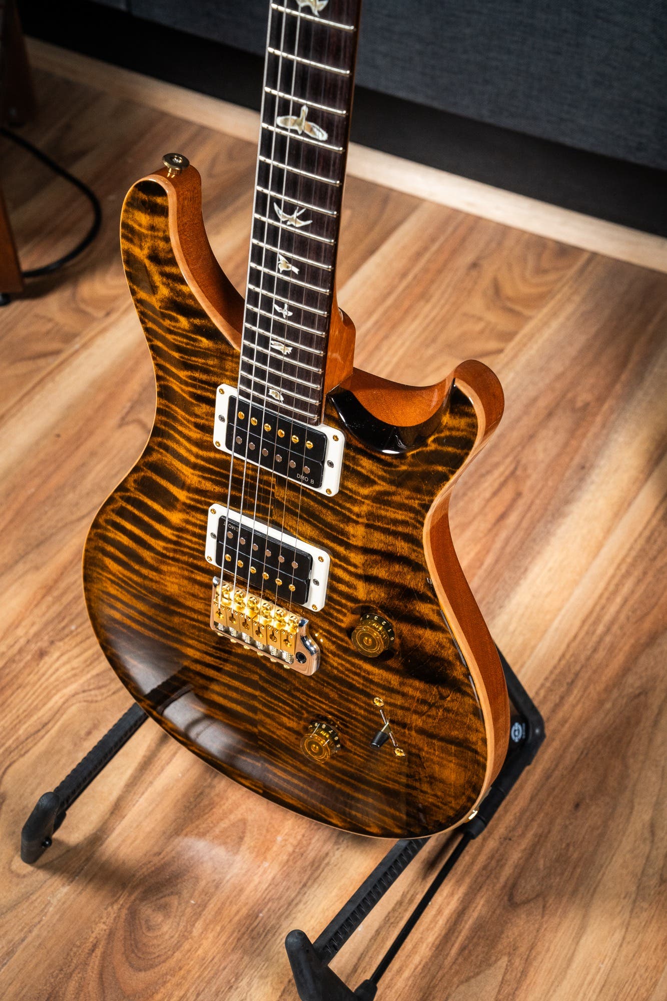 Paul Reed Smith (PRS) Custom 24 w/Pattern Thin Neck - Yellow Tiger - 10 Top