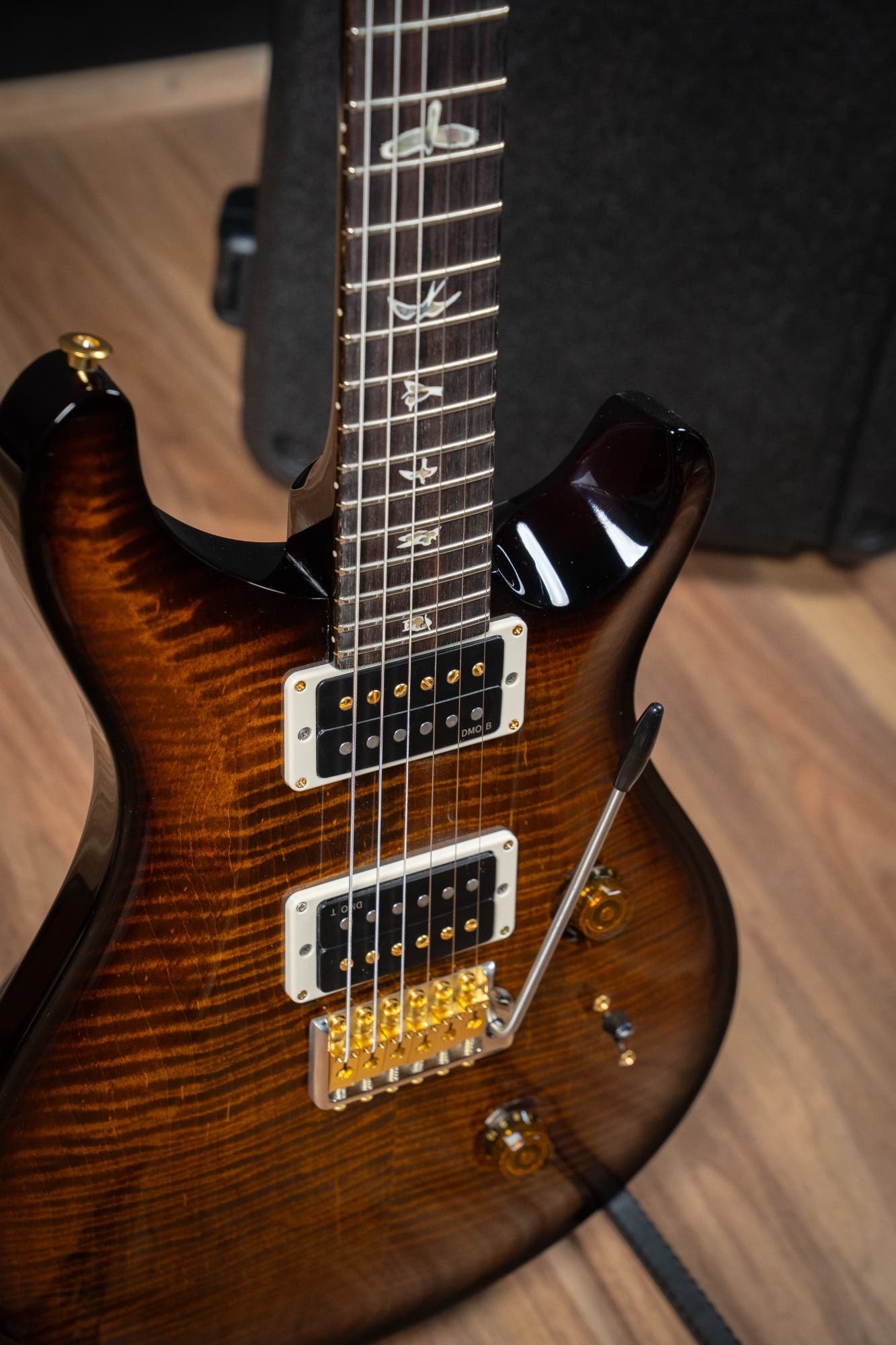 Paul Reed Smith (PRS) Custom 24 w/Pattern Thin Neck - Black Gold Burst - 10 Top