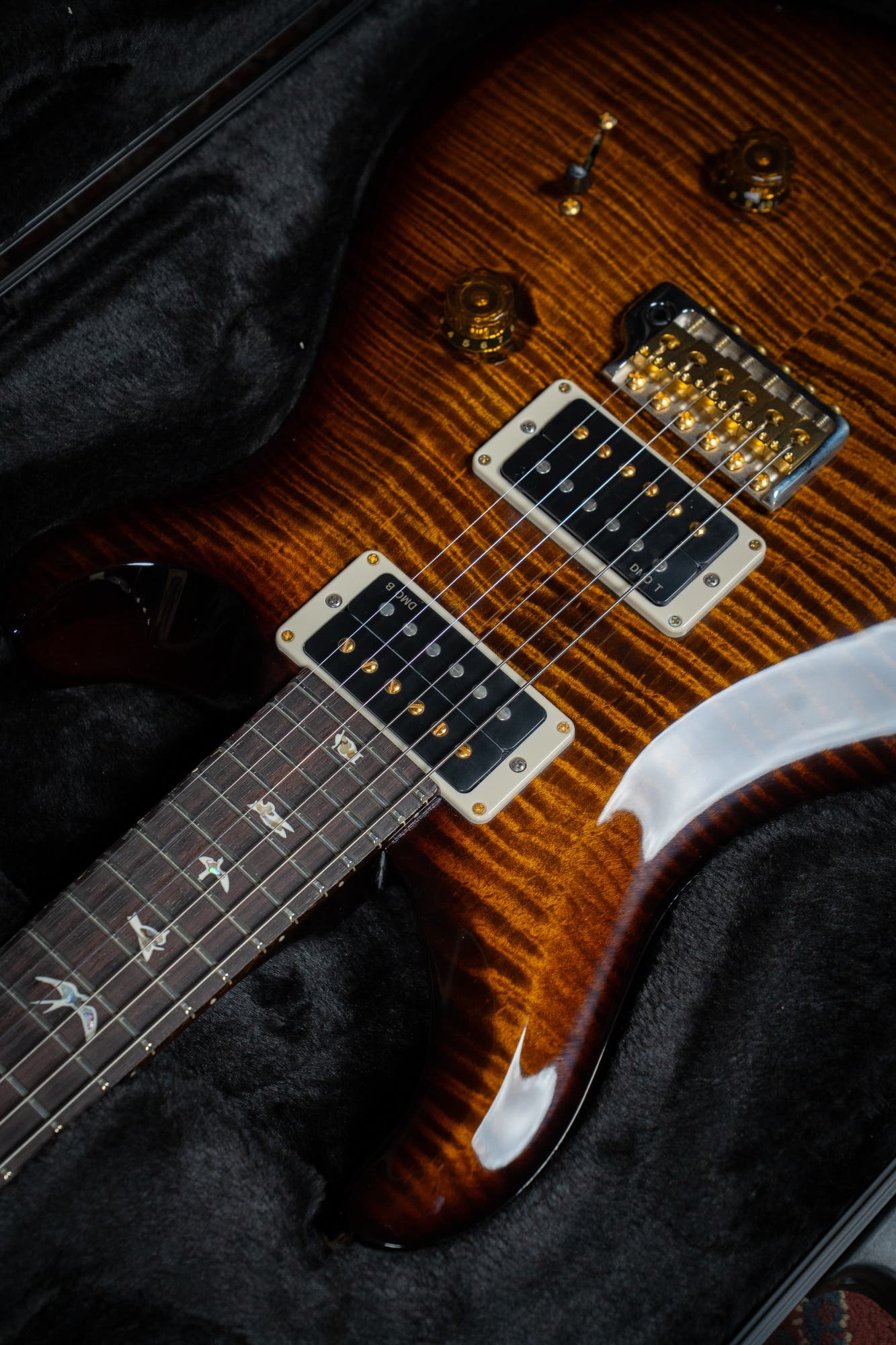 Paul Reed Smith (PRS) Custom 24 w/Pattern Thin Neck - Black Gold Burst - 10 Top