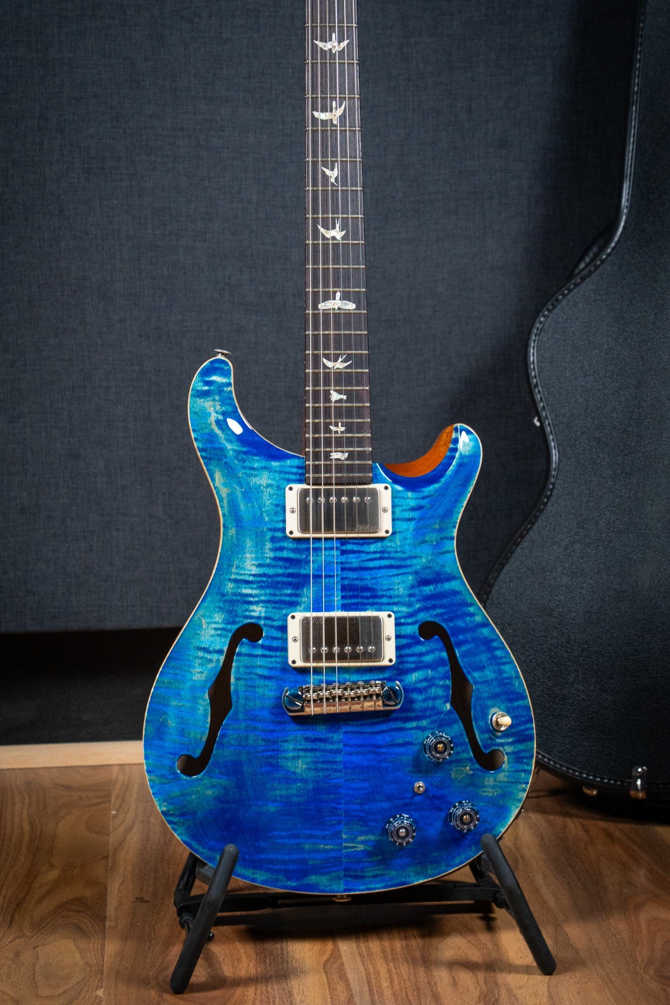 Paul Reed Smith (PRS) Hollowbody II Piezo w/Case - Faded Blue Jean