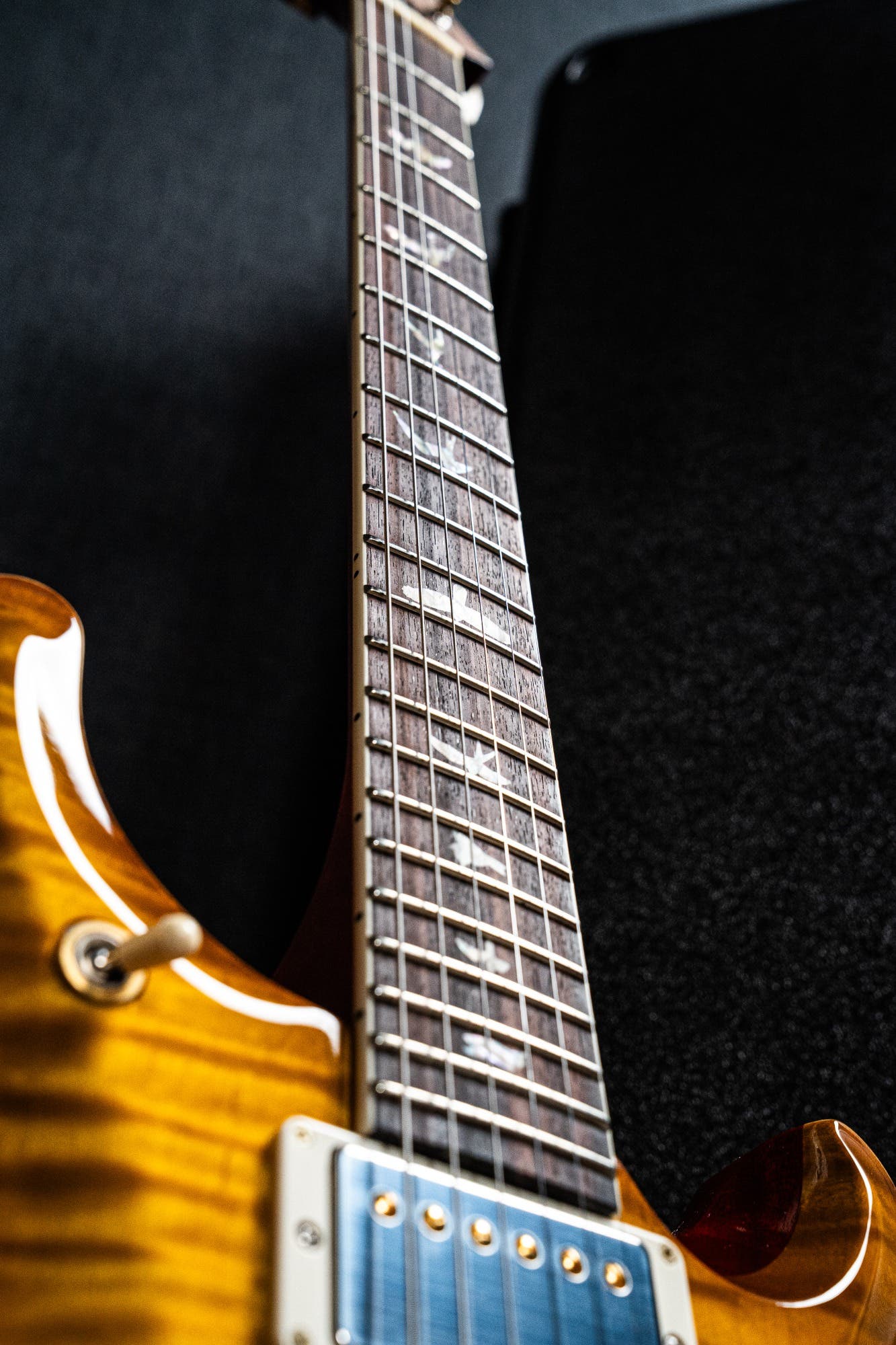 Paul Reed Smith (PRS) McCarty 594 - McCarty Sunburst - 10 Top