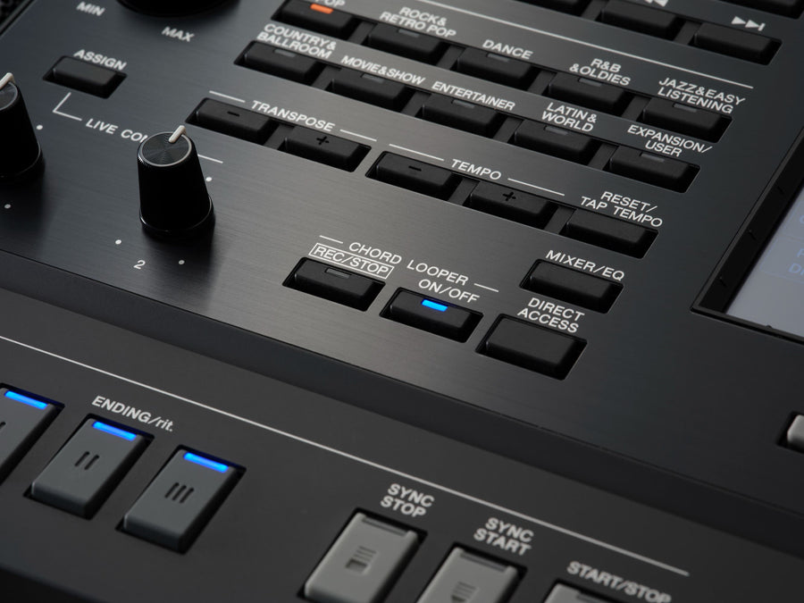 Yamaha PSRSX920 Digital Workstation / Arranger Keyboard