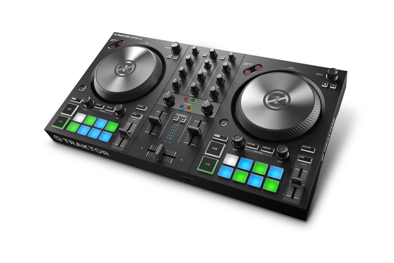 Native Instruments Traktor Kontrol S2 DJ Controller