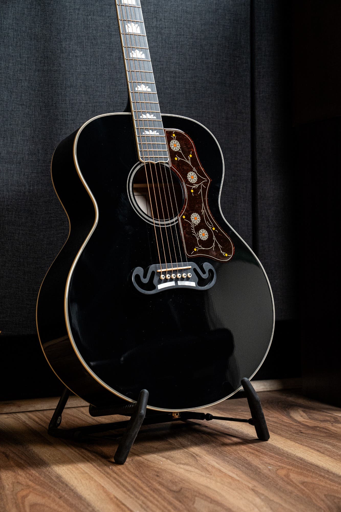 Sigma GJM-SG200BK Jumbo Acoustic Guitar - Black