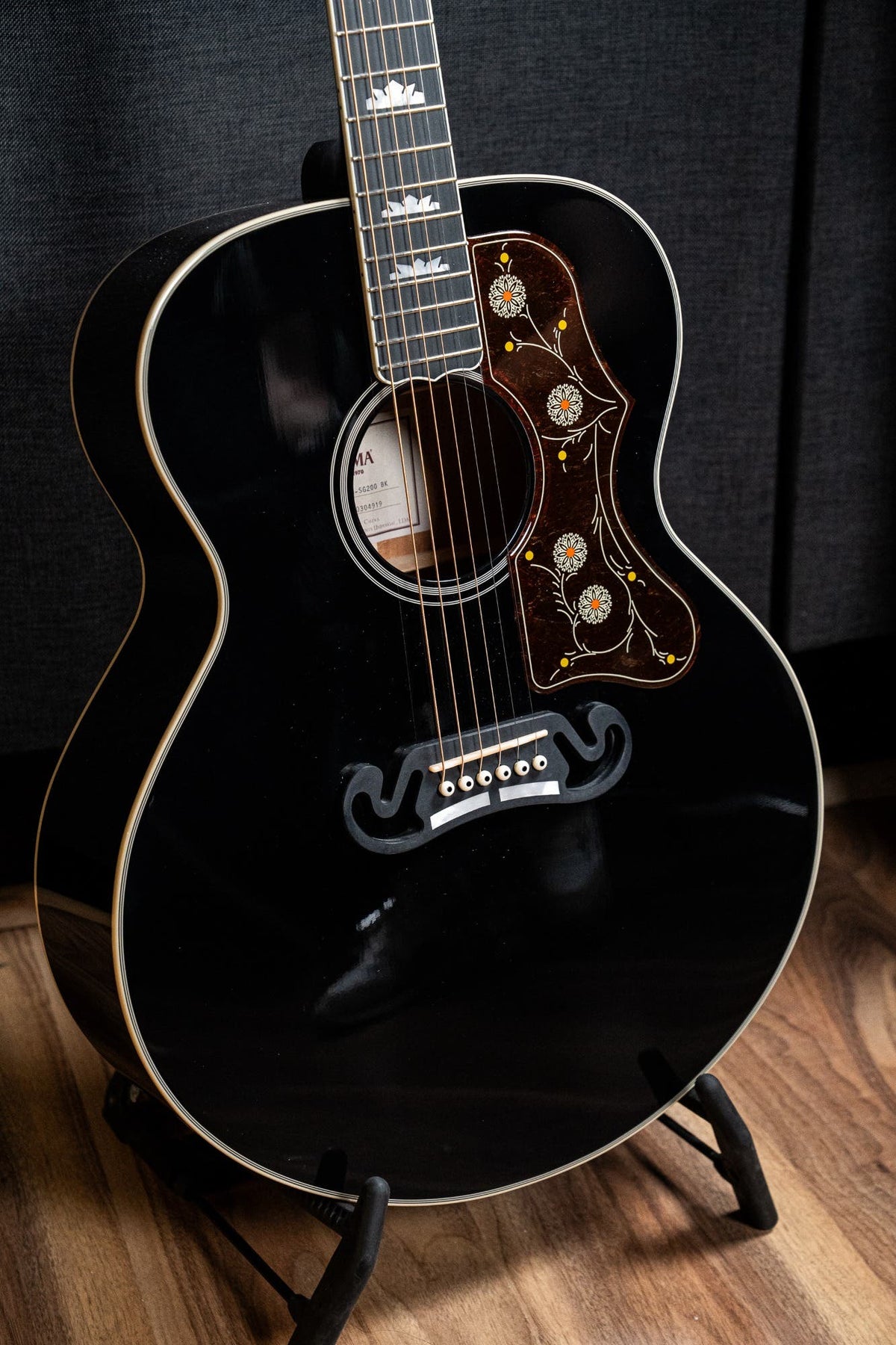 Sigma GJM-SG200BK Jumbo Acoustic Guitar - Black