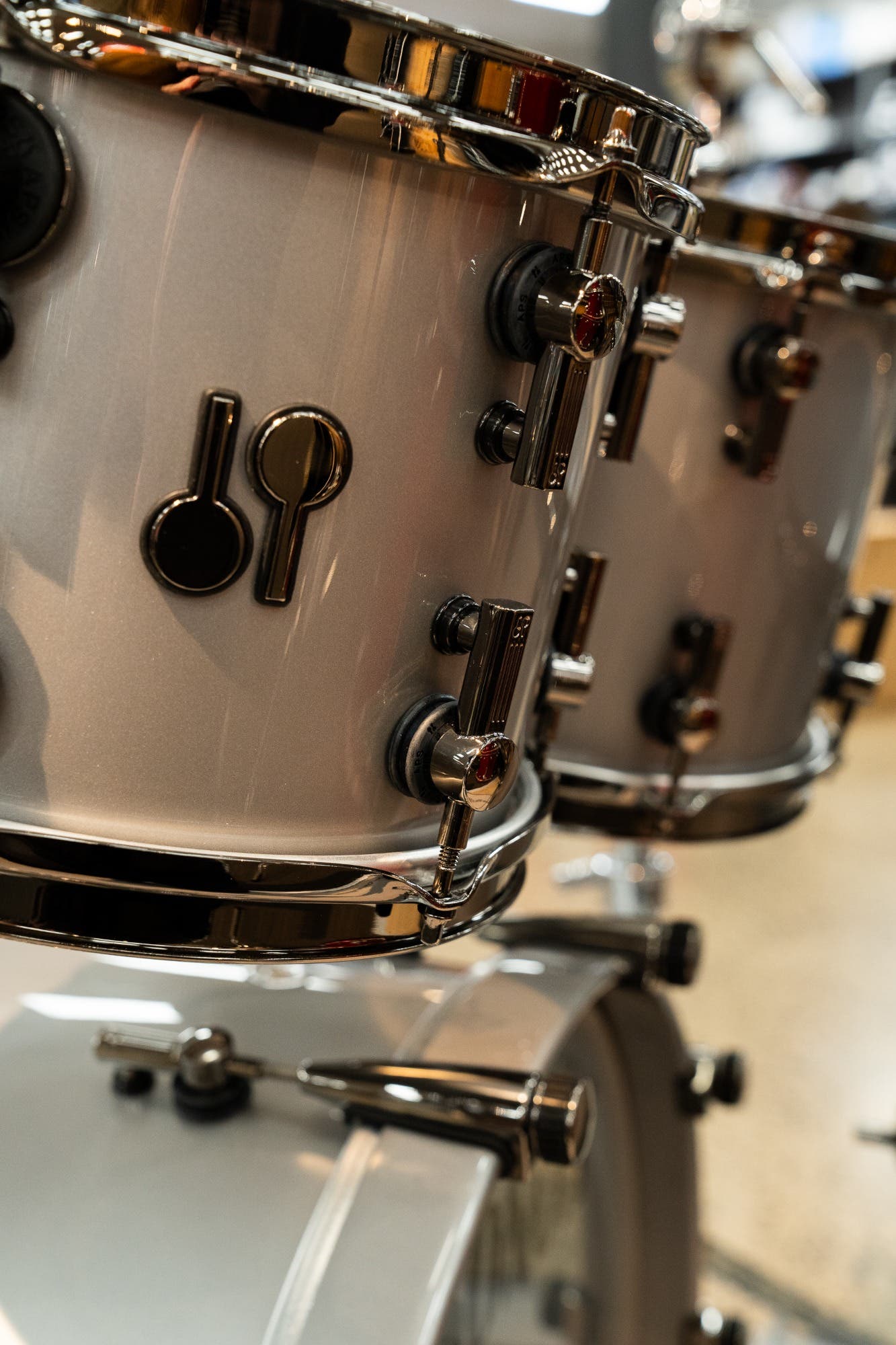 Sonor SQ2 4pc Drum Kit - Shell Pack - Grey Aluminium Lacquer / Black HW (10x8 12x9 16x16 22x17)