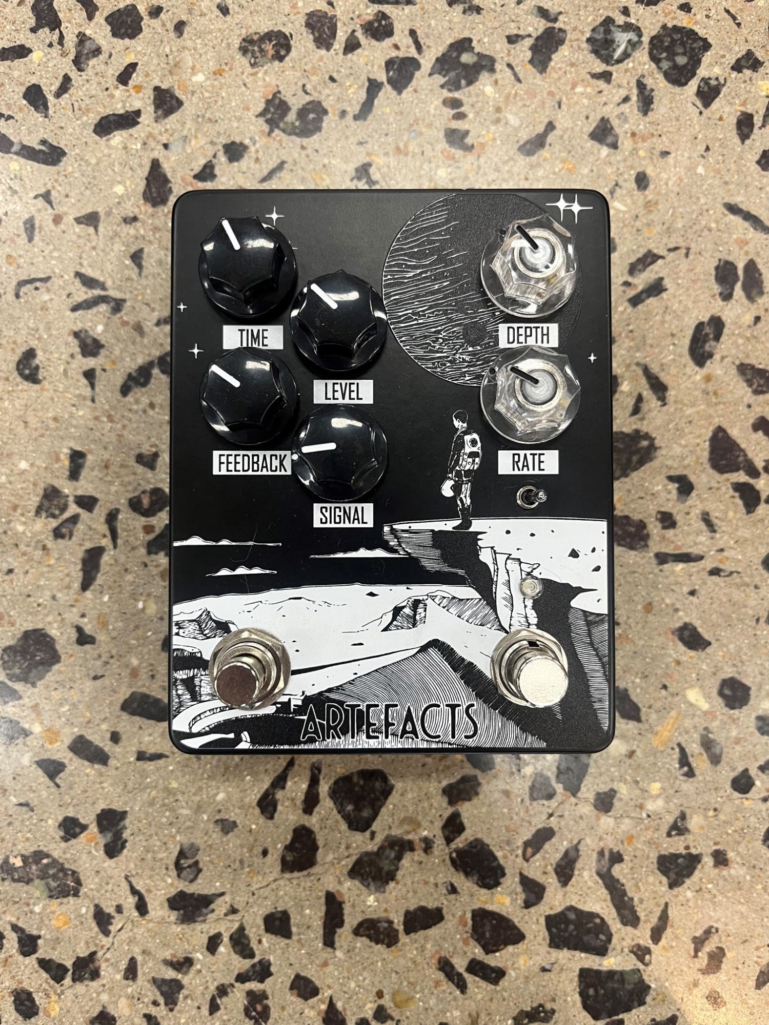 Little Lightning Devices ARTEFACTS Delay / Modulation