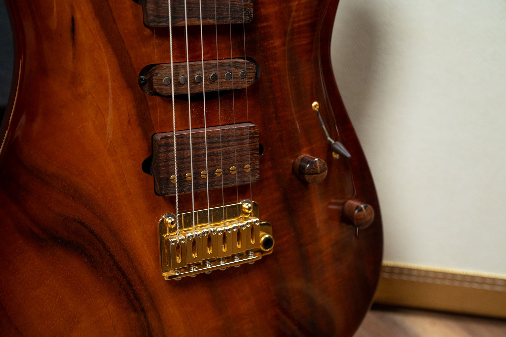 Suhr 2015 Collection Standard Carve-Top (1of10, #27151) Natural Burst - Pre-Owned