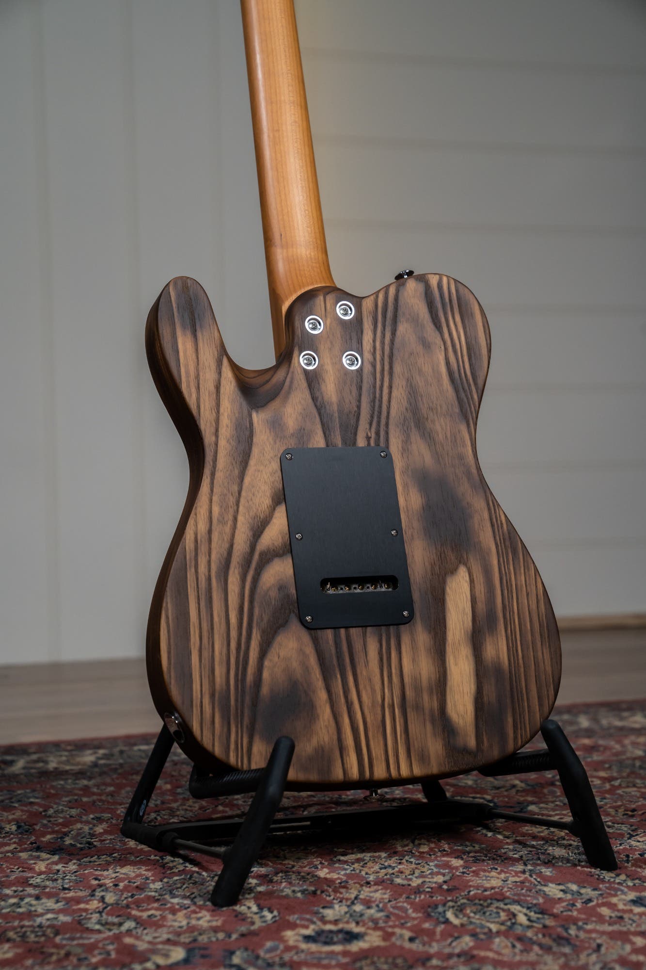 Suhr Andy Wood Signature Modern T HH - Whiskey Barrel (510 Tremolo)