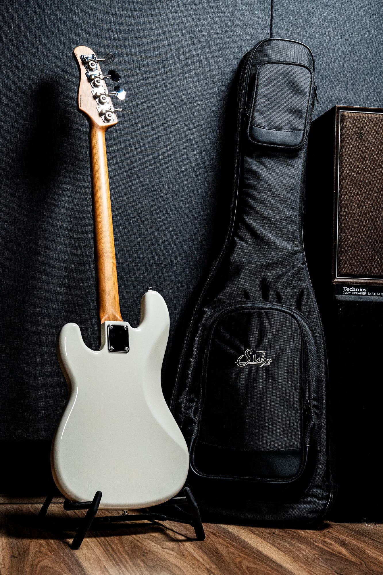 Suhr Classic P 4-String Bass w/Deluxe Gigbag - Olympic White RW