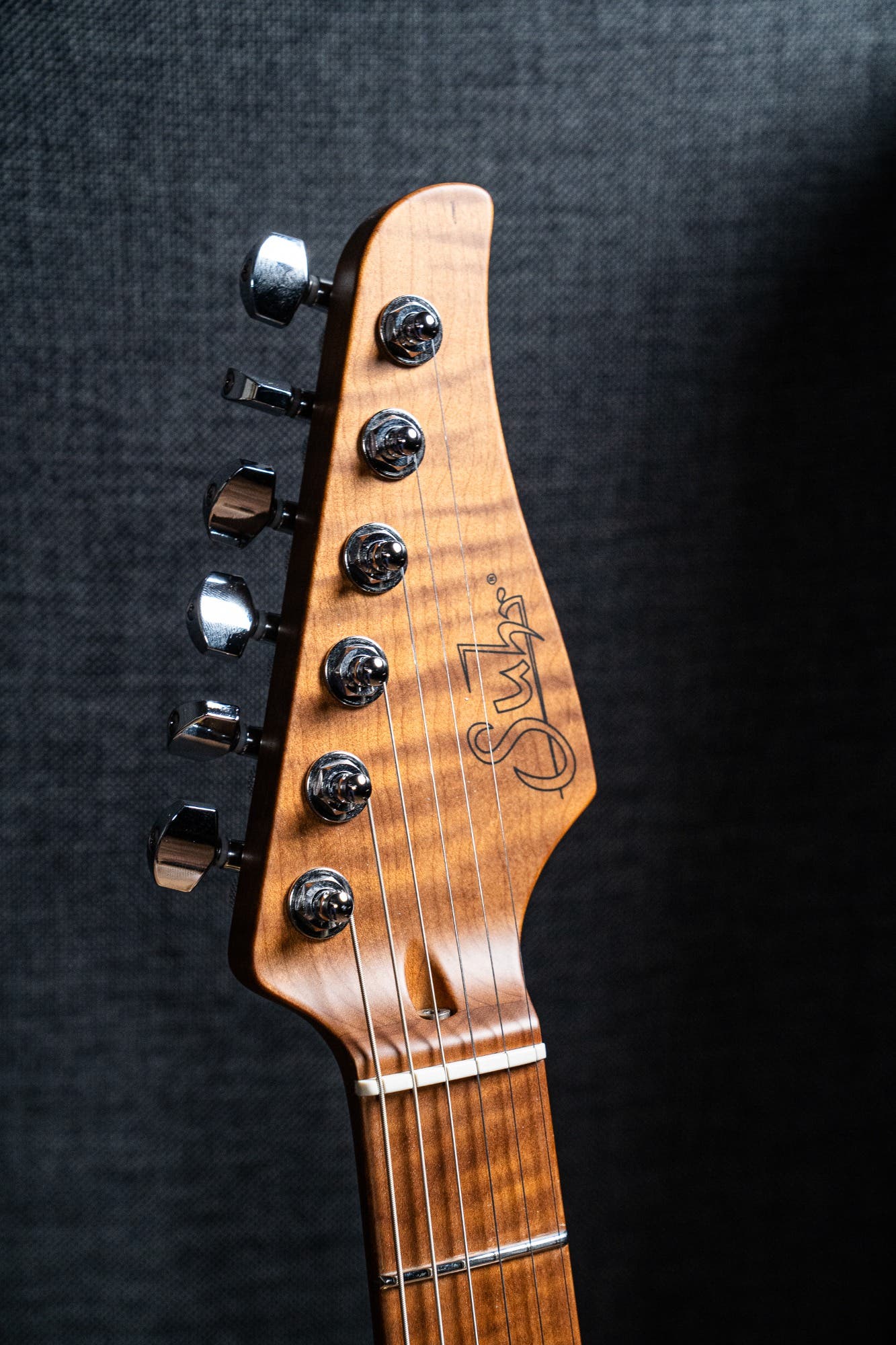 Suhr Dealer Select Classic Antique Electric Guitar - Vintage Yellow Custom