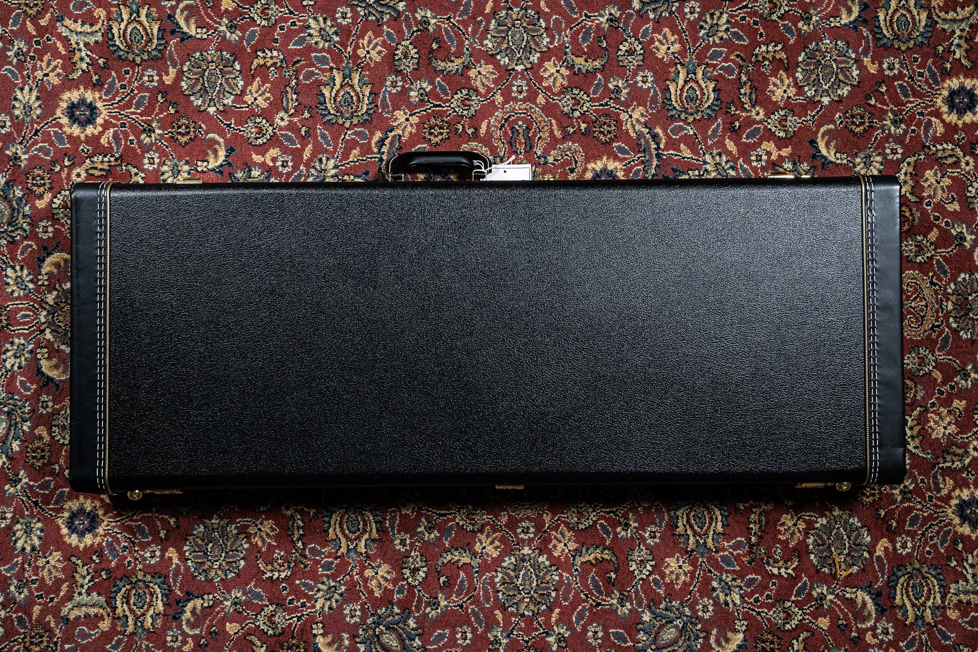 Suhr Dealer Select Classic Antique Electric Guitar - Vintage Yellow Custom