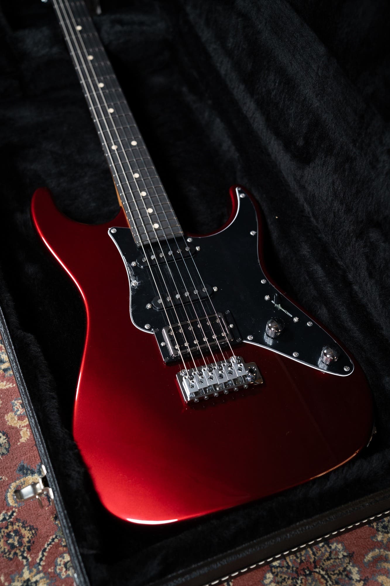 Suhr Pete Thorn Suhr Standard Signature HSS - Garnet Red EB