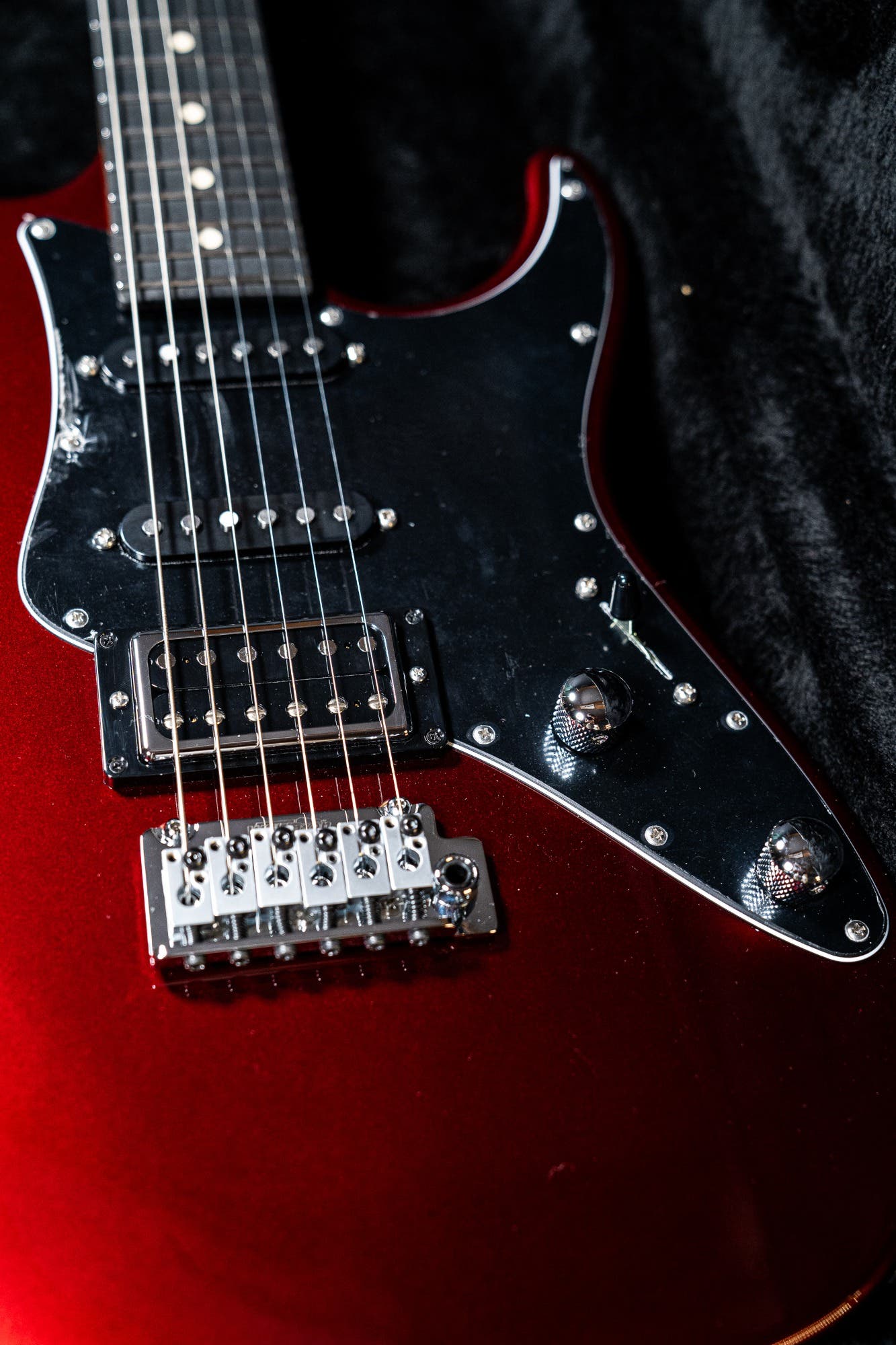 Suhr Pete Thorn Suhr Standard Signature HSS - Garnet Red EB