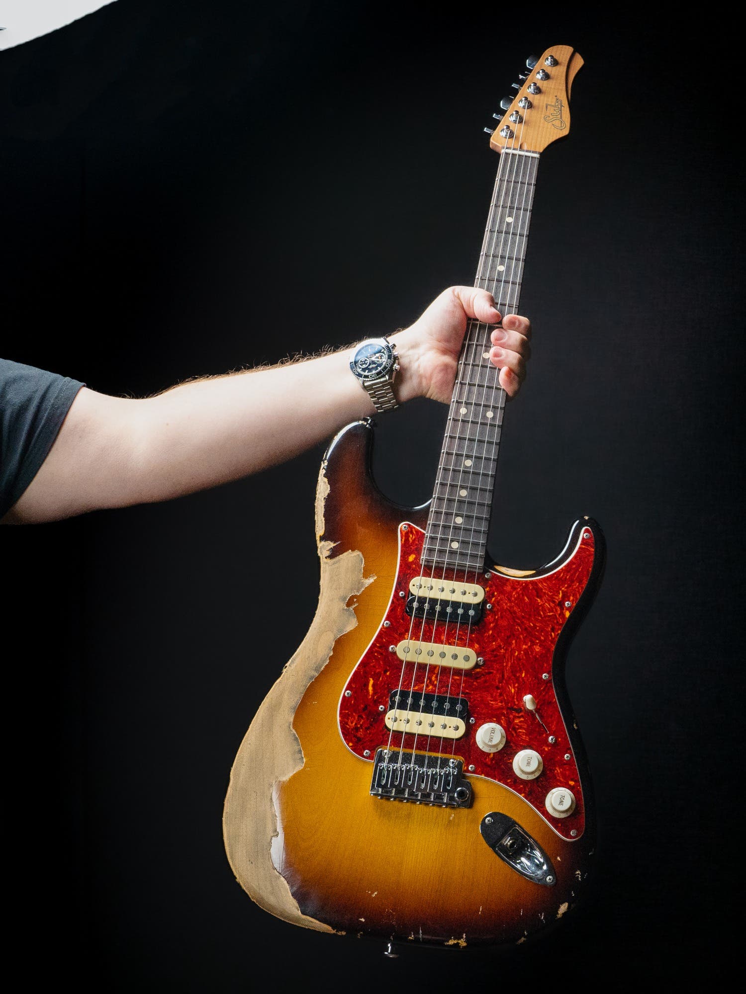 Suhr Ian Thornley Signature Classic S Antique w/Case - Roughneck