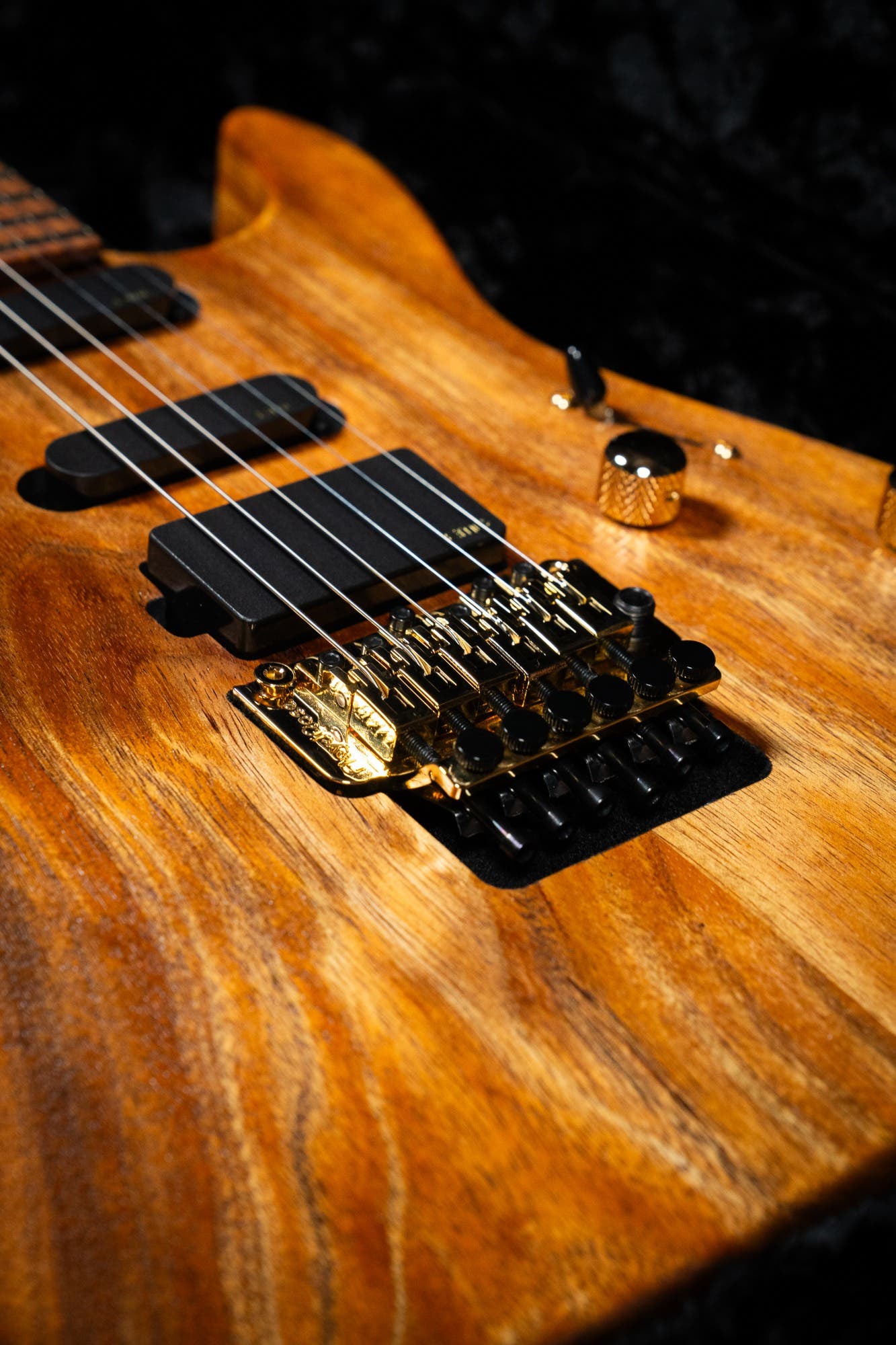 Suhr Reb Beach Signature Standard Guitar w/Case - Satin Koa PF