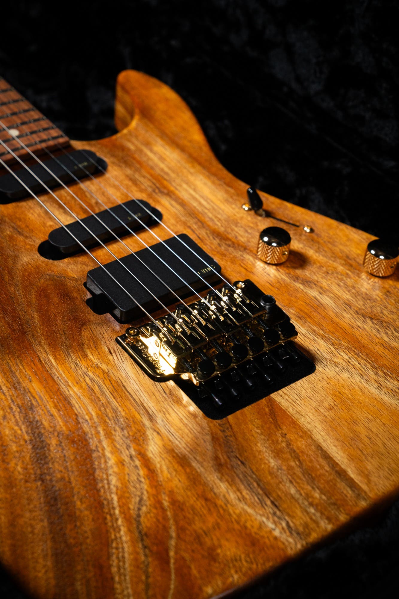 Suhr Reb Beach Signature Standard Guitar w/Case - Satin Koa PF