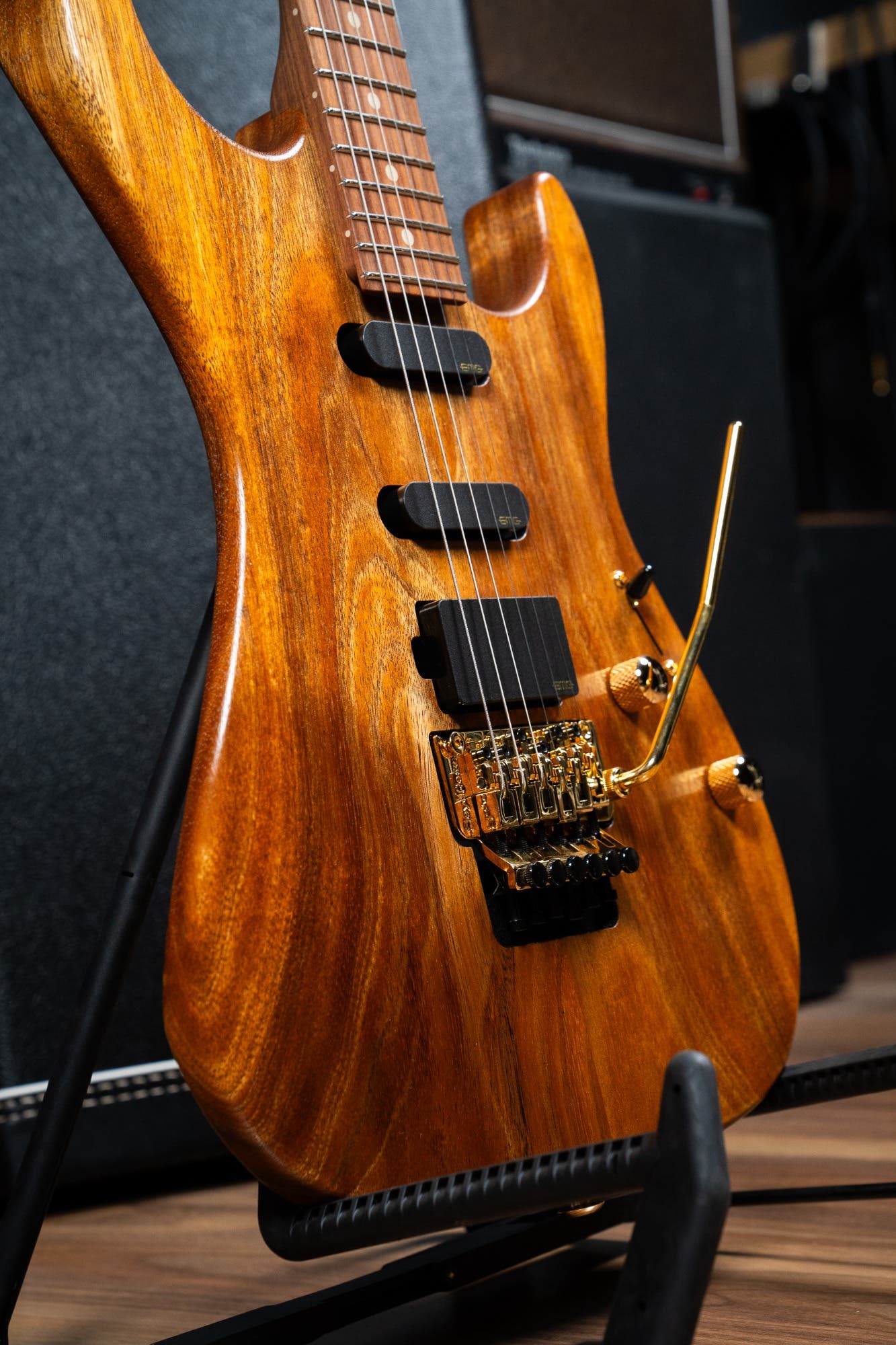 Suhr Reb Beach Signature Standard Guitar w/Case - Satin Koa PF