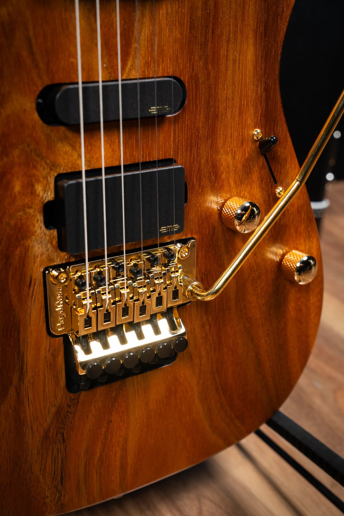 Suhr Reb Beach Signature Standard Guitar w/Case - Satin Koa PF