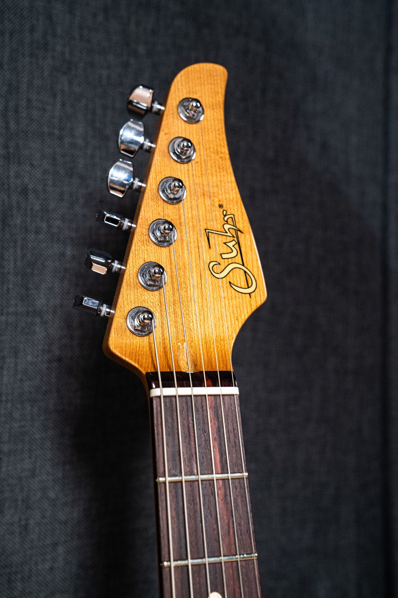 Suhr Scott Henderson Signature Classic Guitar - Olympic White