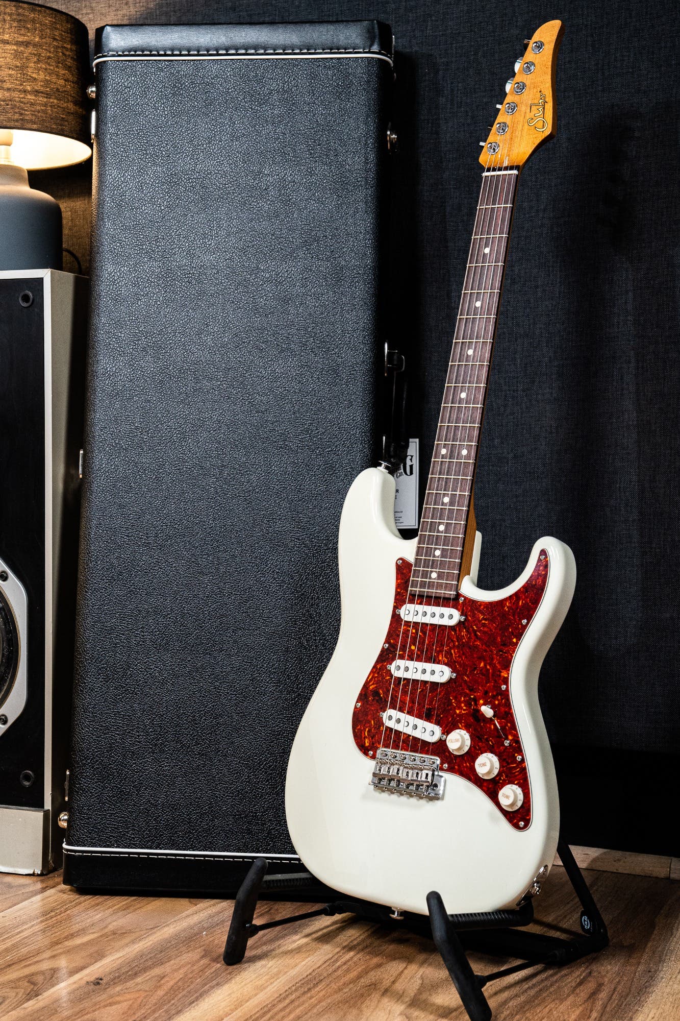 Suhr Scott Henderson Signature Classic Guitar - Olympic White