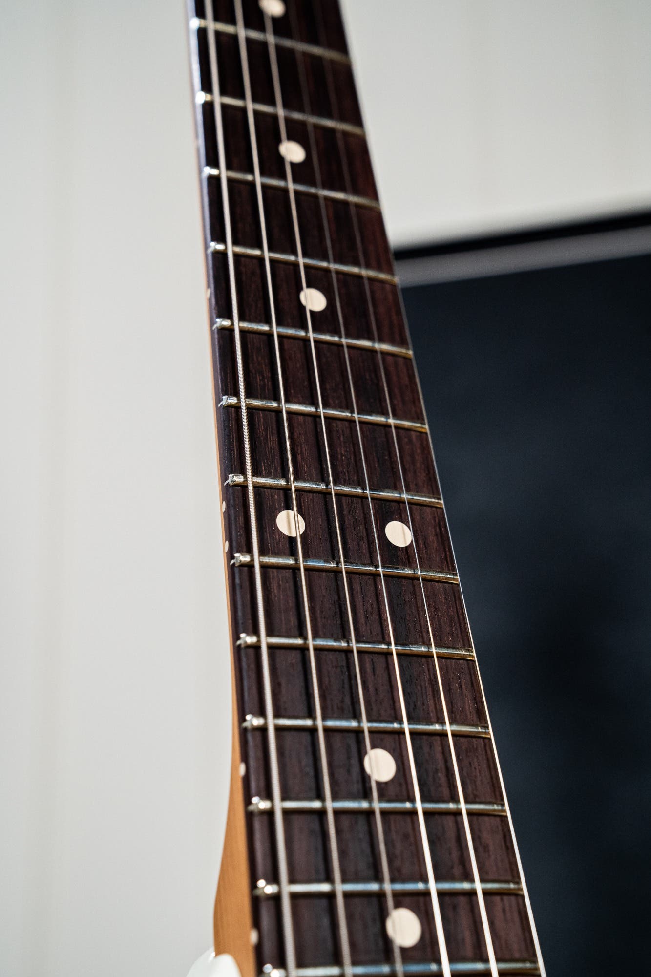 Suhr Scott Henderson Signature Classic Guitar - Olympic White