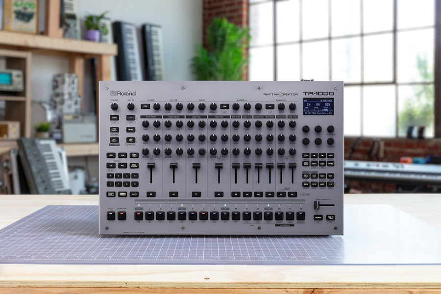 Roland TR1000 Rhythm Creator (TR-1000) Drum Machine