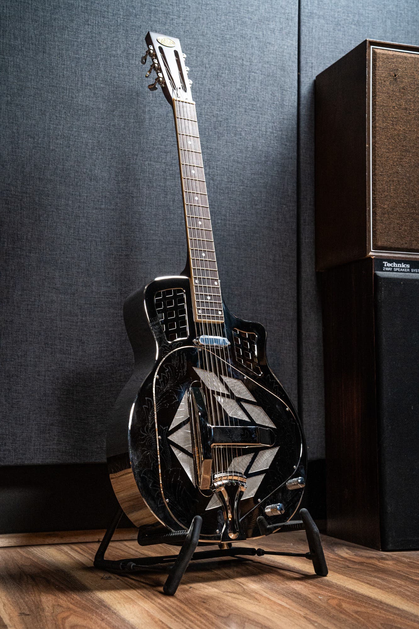 Bourbon Street Tri-Cone Resonator w/Cutaway - Chrysanthemum Etched Pattern (BSR-3C-NC-EN)