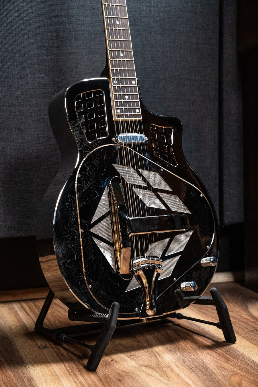 Bourbon Street Tri-Cone Resonator w/Cutaway - Chrysanthemum Etched Pattern (BSR-3C-NC-EN)