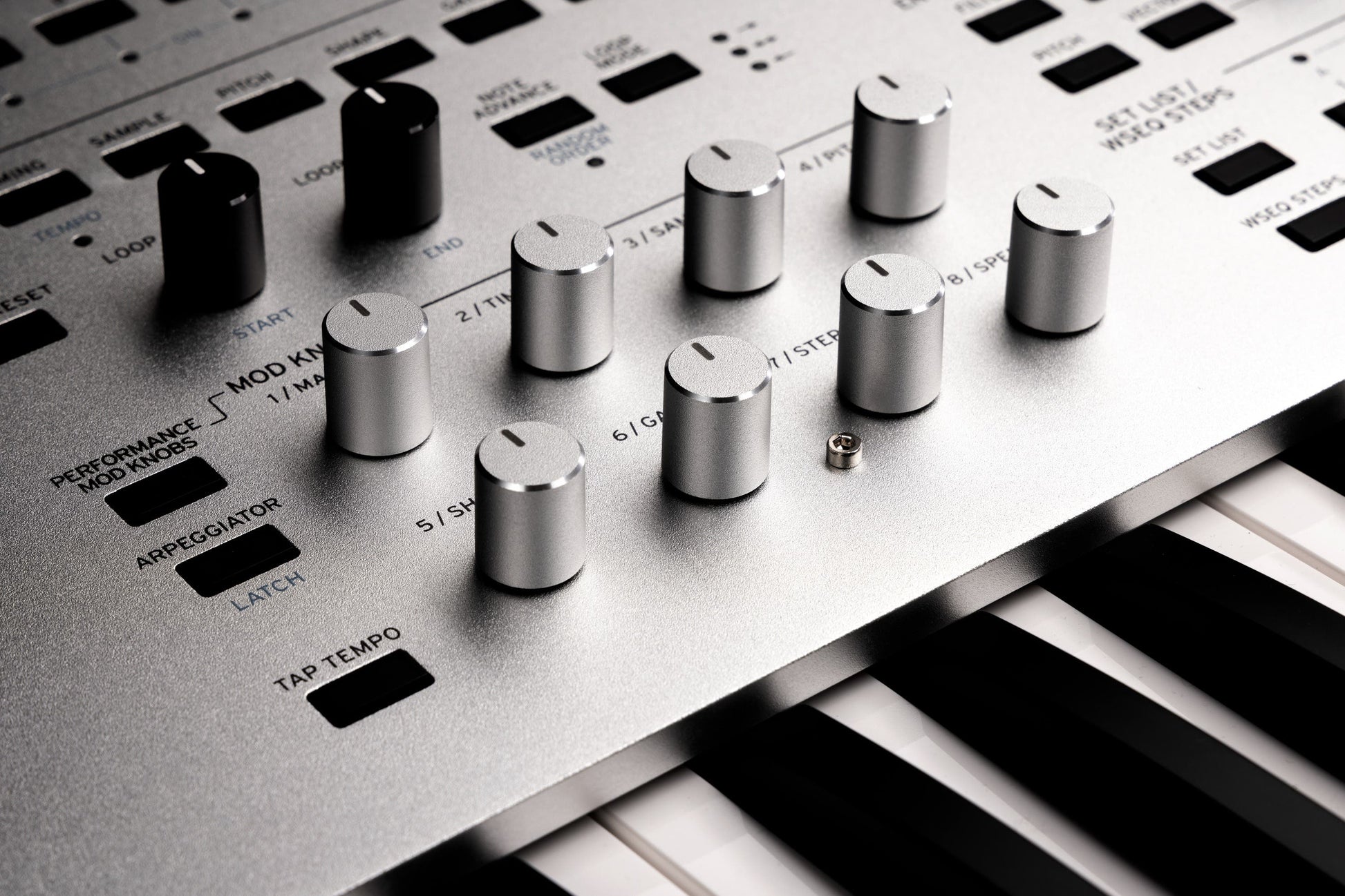 Korg Wavestate SE 61-Key Wave Sequencing Synth w/Case - Platinum