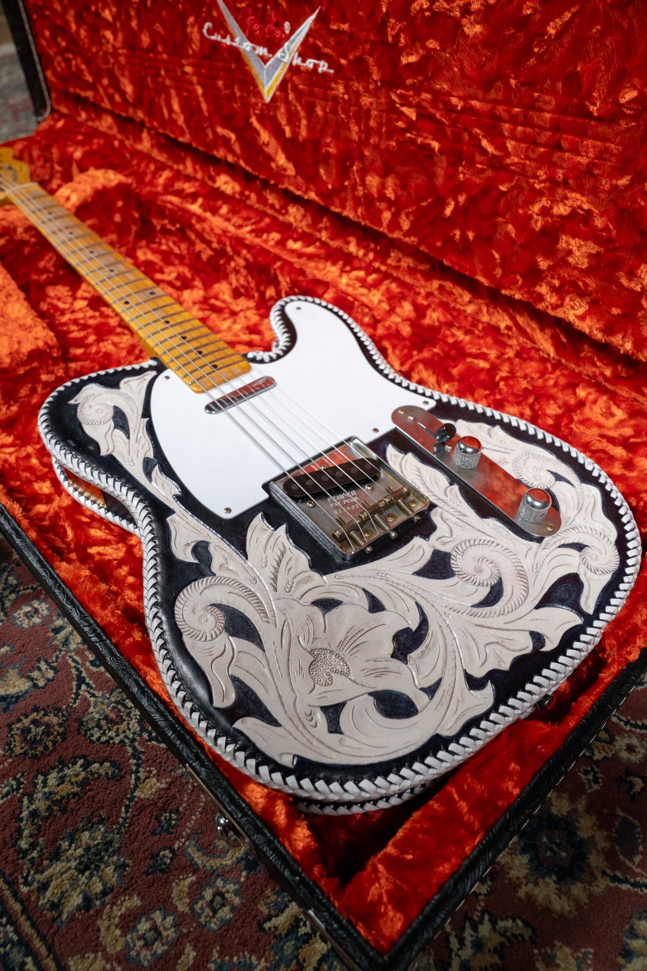 Fender Custom Shop Masterbuilt Waylon Jennings BTB 54' Telecaster Relic - Black and White Tooled Leather over Butterscotch Blonde