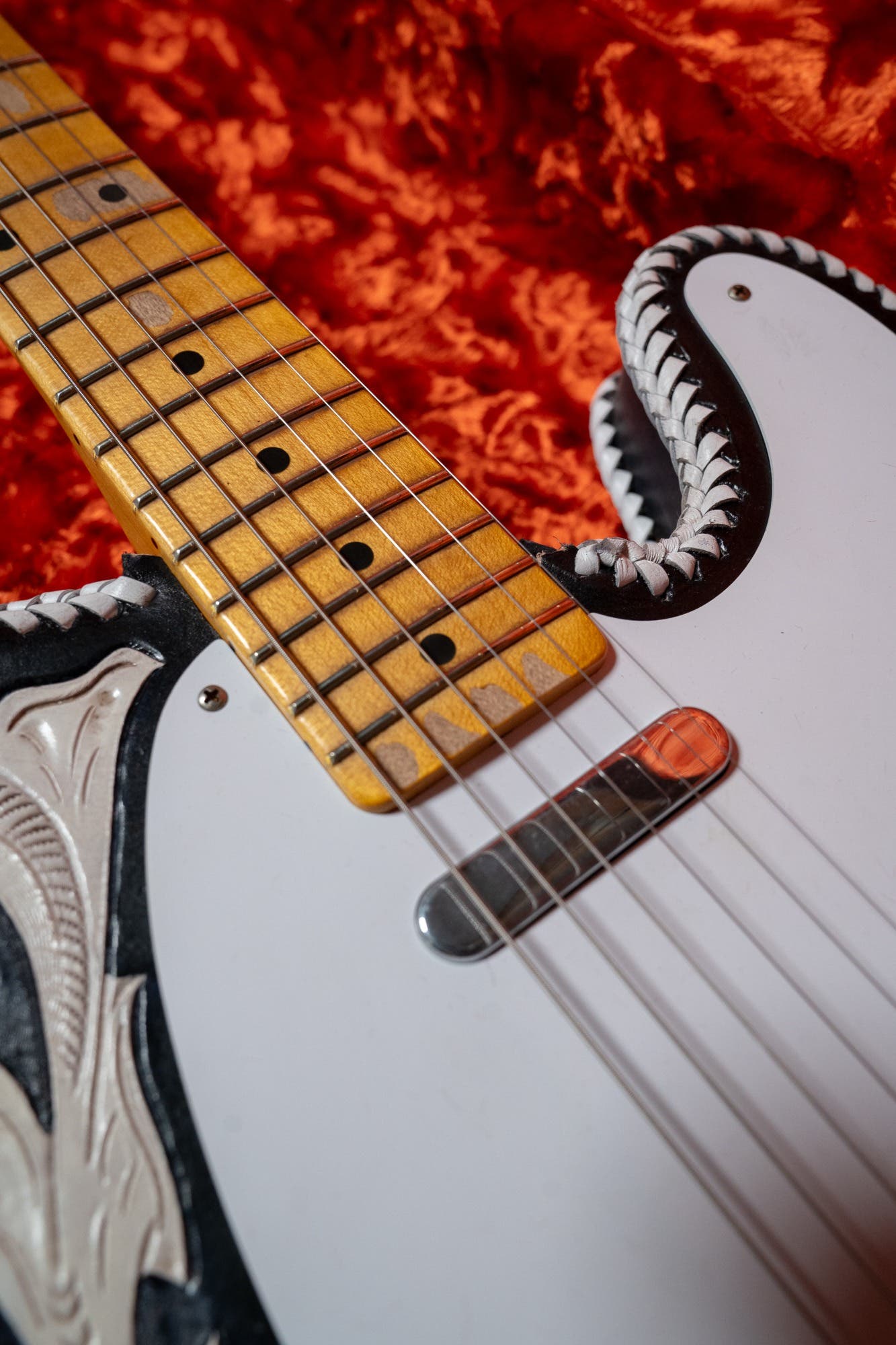 Fender Custom Shop Masterbuilt Waylon Jennings BTB 54' Telecaster Relic - Black and White Tooled Leather over Butterscotch Blonde