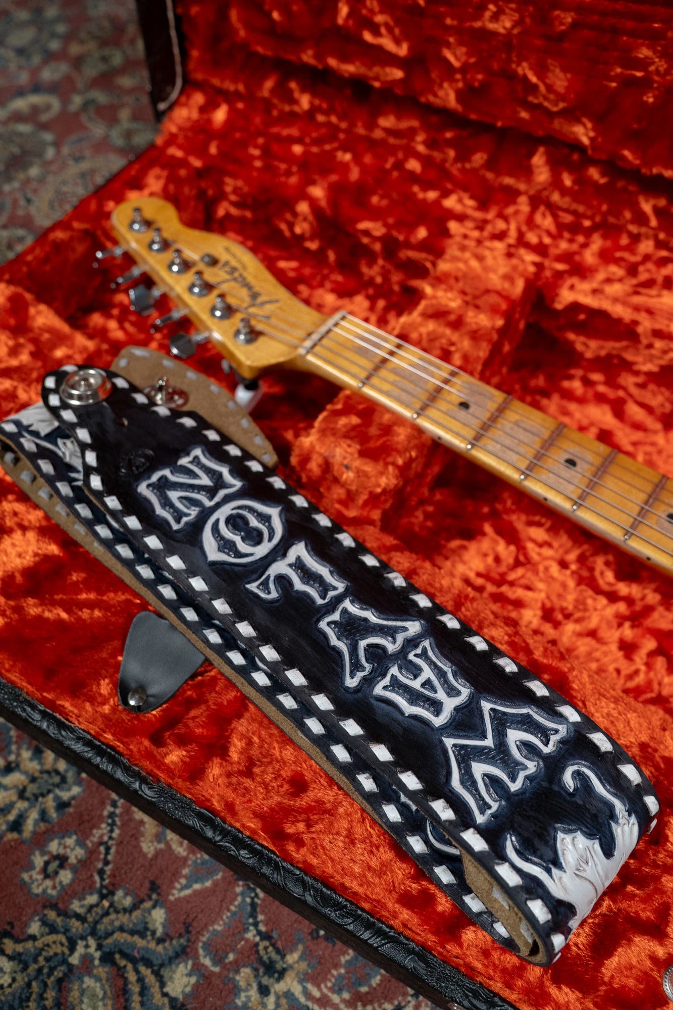 Fender Custom Shop Masterbuilt Waylon Jennings BTB 54' Telecaster Relic - Black and White Tooled Leather over Butterscotch Blonde