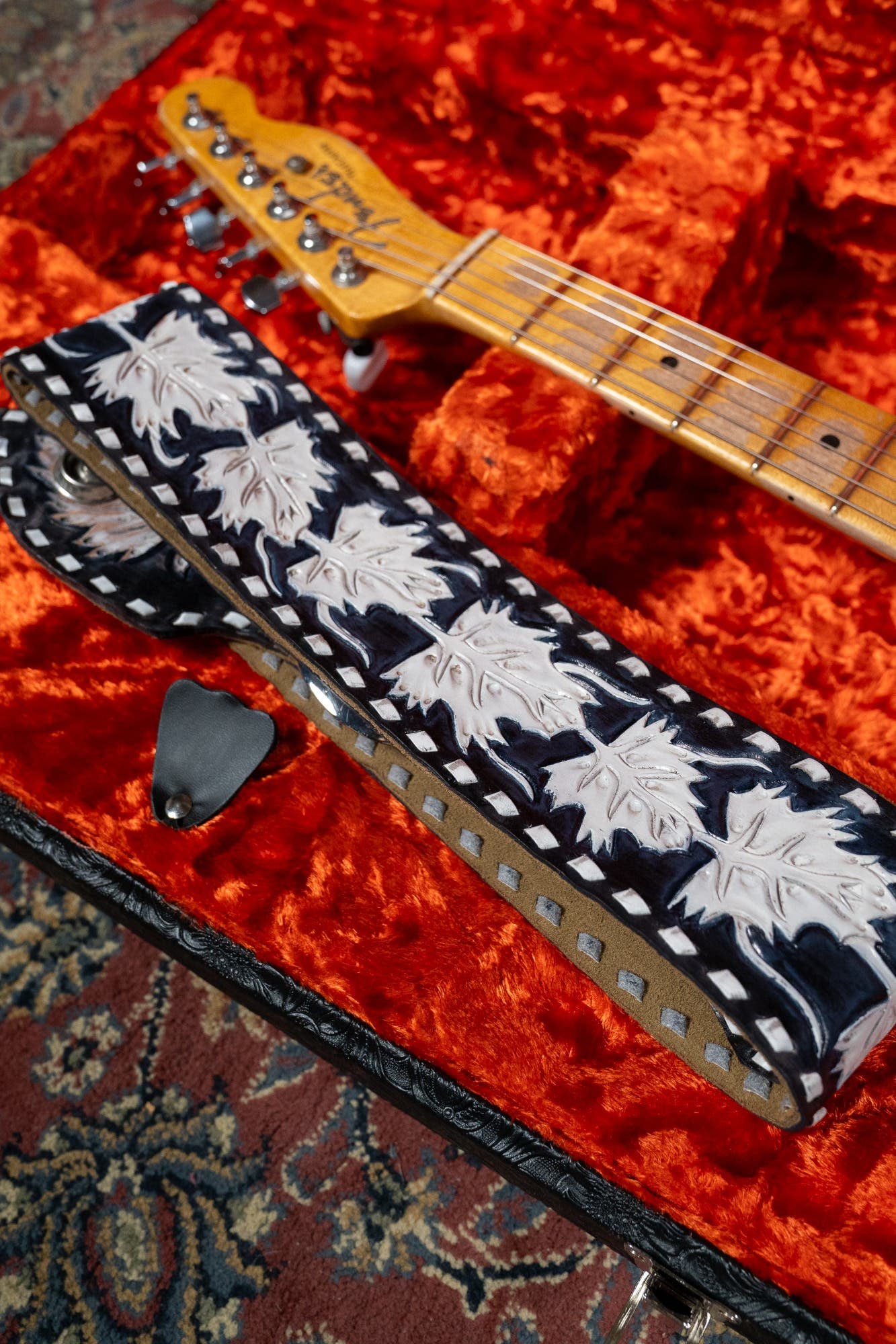 Fender Custom Shop Masterbuilt Waylon Jennings BTB 54' Telecaster Relic - Black and White Tooled Leather over Butterscotch Blonde