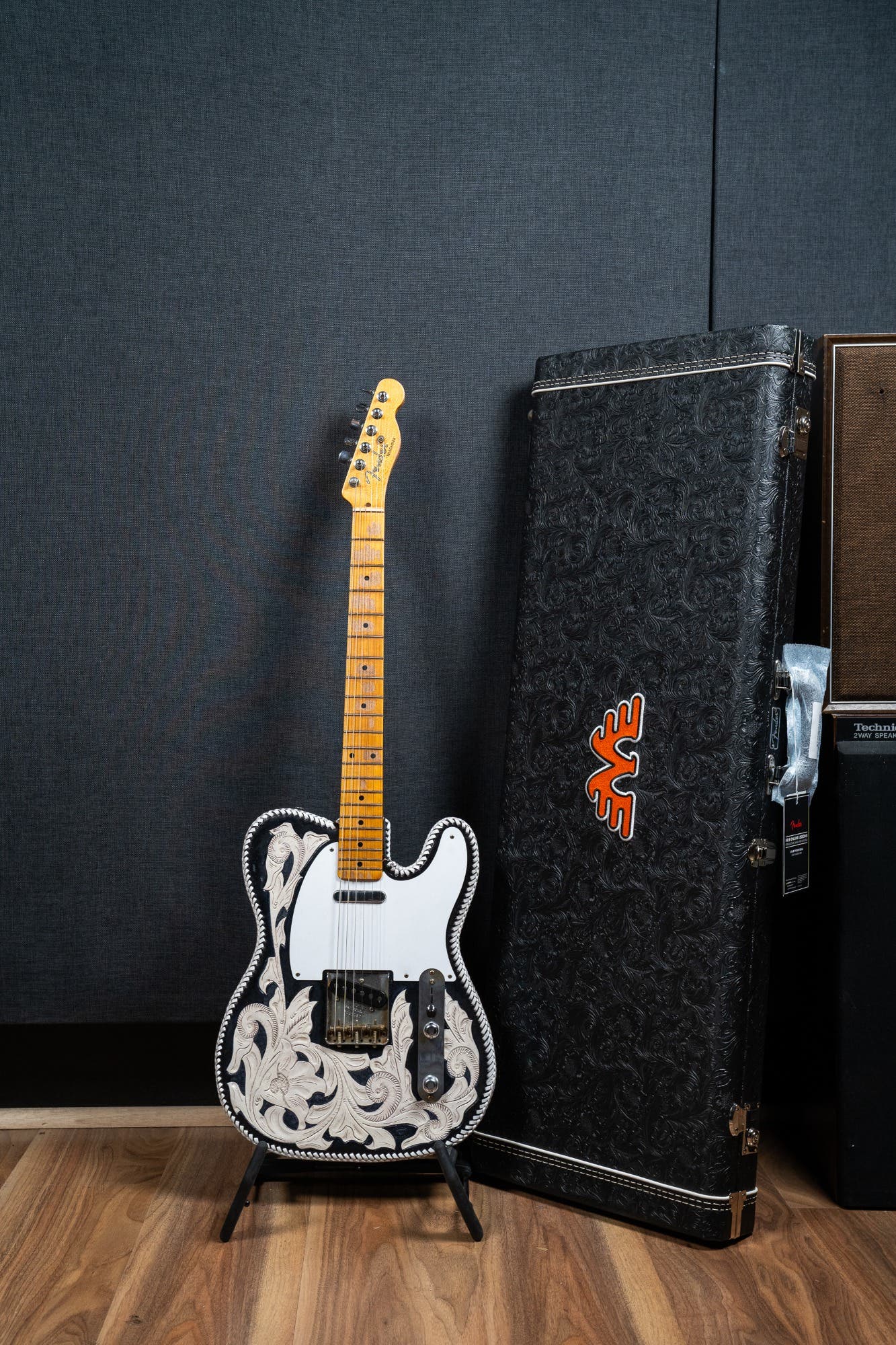 Fender Custom Shop Masterbuilt Waylon Jennings BTB 54' Telecaster Relic - Black and White Tooled Leather over Butterscotch Blonde