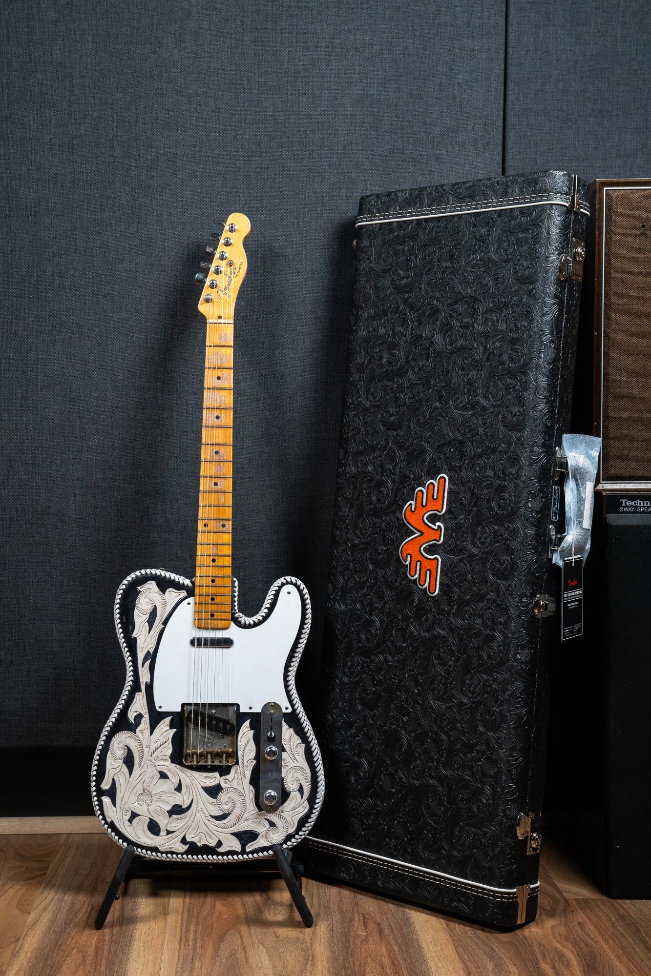 Fender Custom Shop Masterbuilt Waylon Jennings BTB 54' Telecaster Relic - Black and White Tooled Leather over Butterscotch Blonde