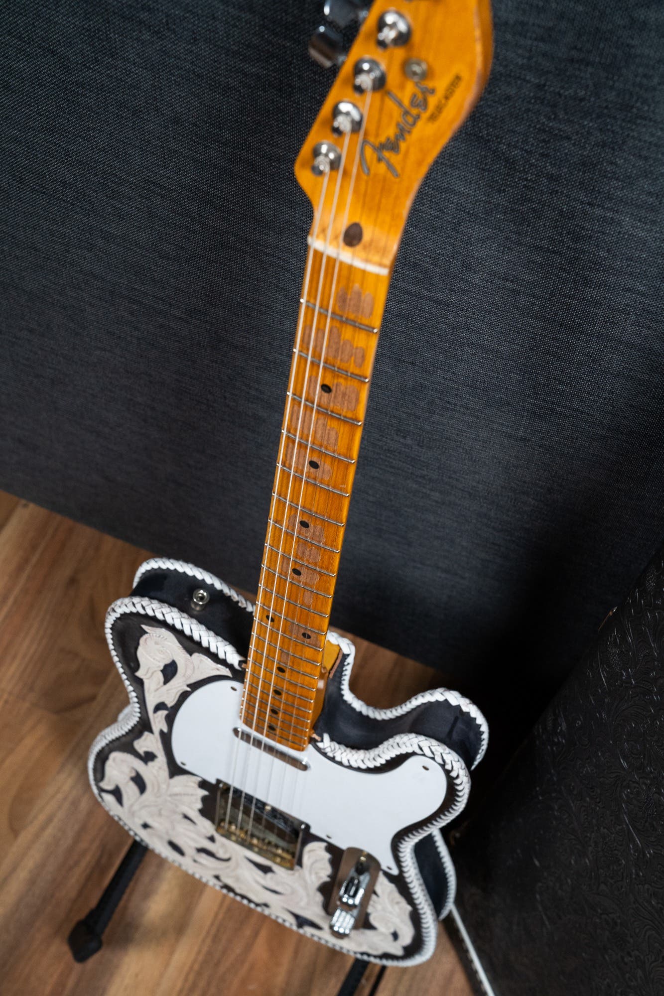 Fender Custom Shop Masterbuilt Waylon Jennings BTB 54' Telecaster Relic - Black and White Tooled Leather over Butterscotch Blonde