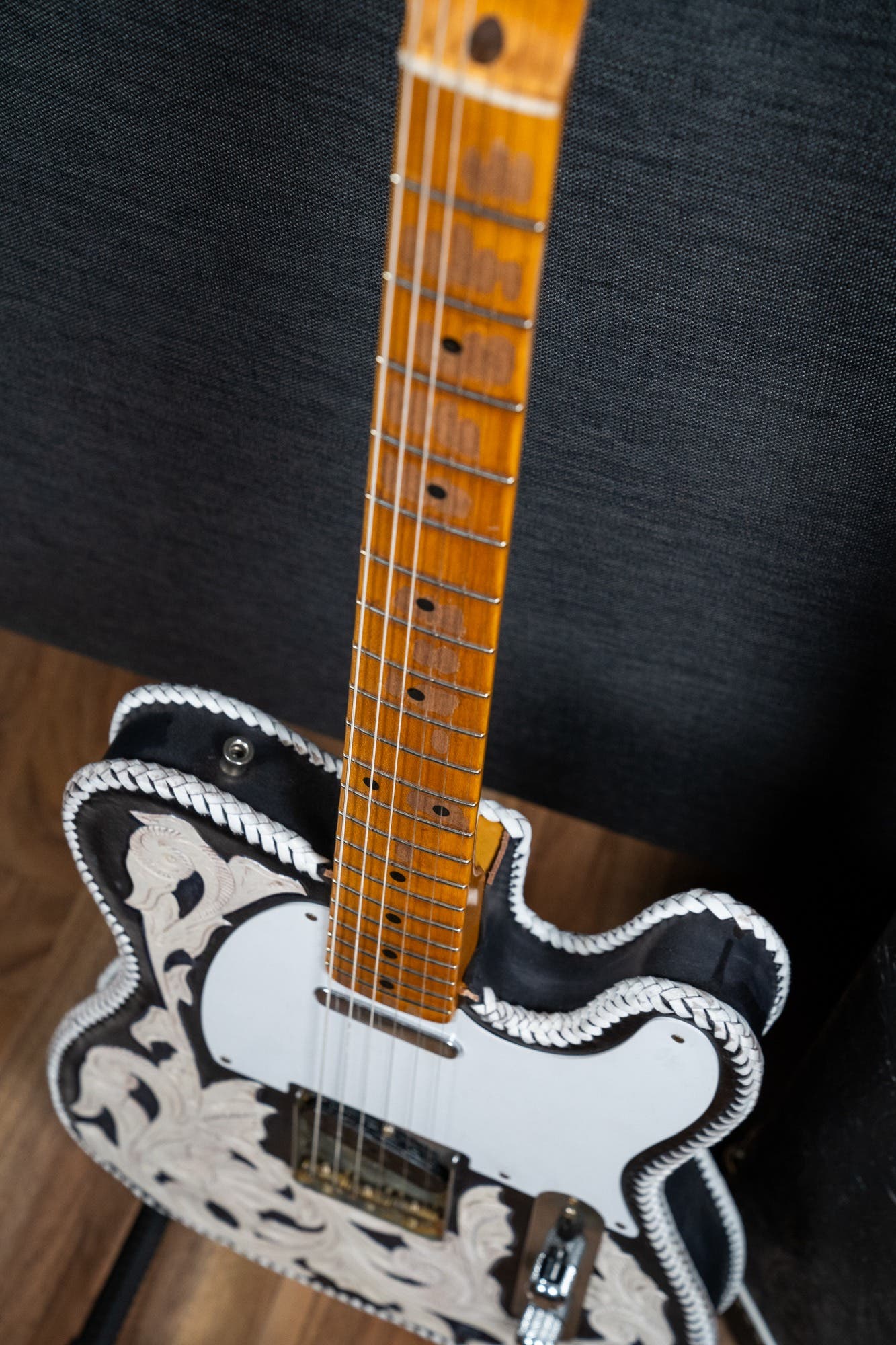 Fender Custom Shop Masterbuilt Waylon Jennings BTB 54' Telecaster Relic - Black and White Tooled Leather over Butterscotch Blonde