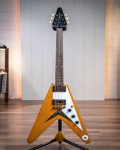 Epiphone "1958" Korina Flying V - White Pickguard - Aged Natural
