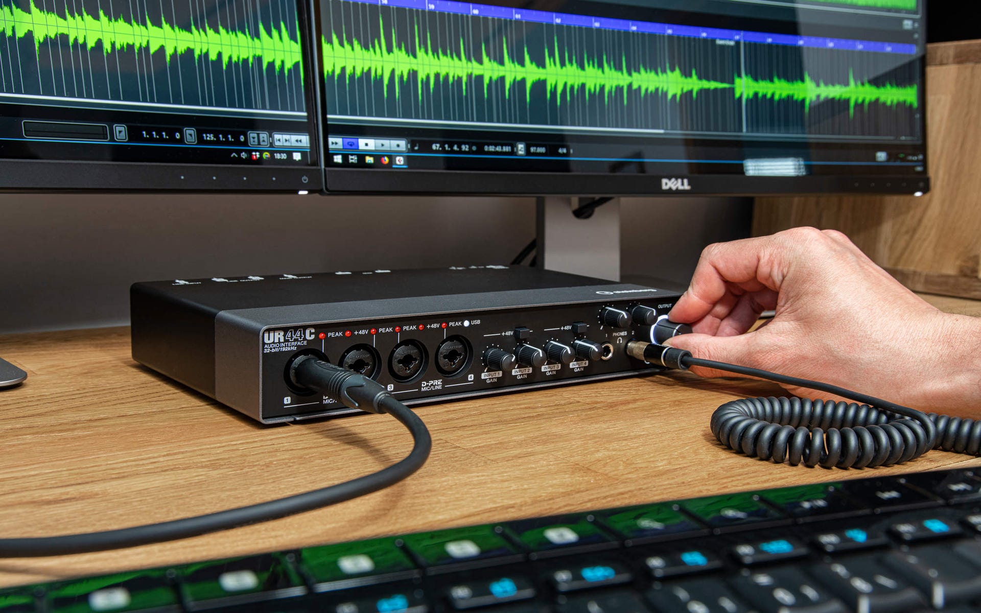 Steinberg UR44C 32-bit/192kHz USB 3.0 Audio Interface w/ Cubase AI