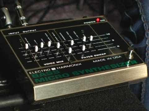 Electro Harmonix Bass Micro Synth Pedal