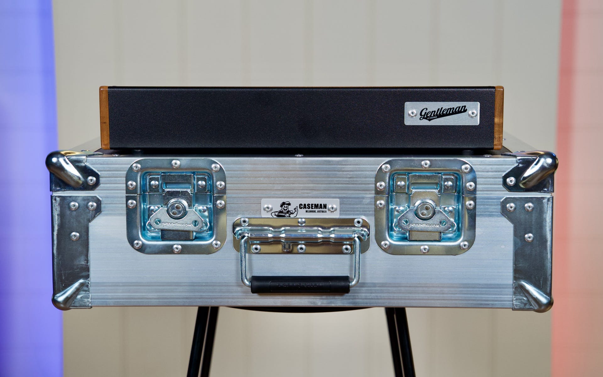 Caseman Gentleman Small Pedalboard w/Hard Case (SMGENTLEMAN)