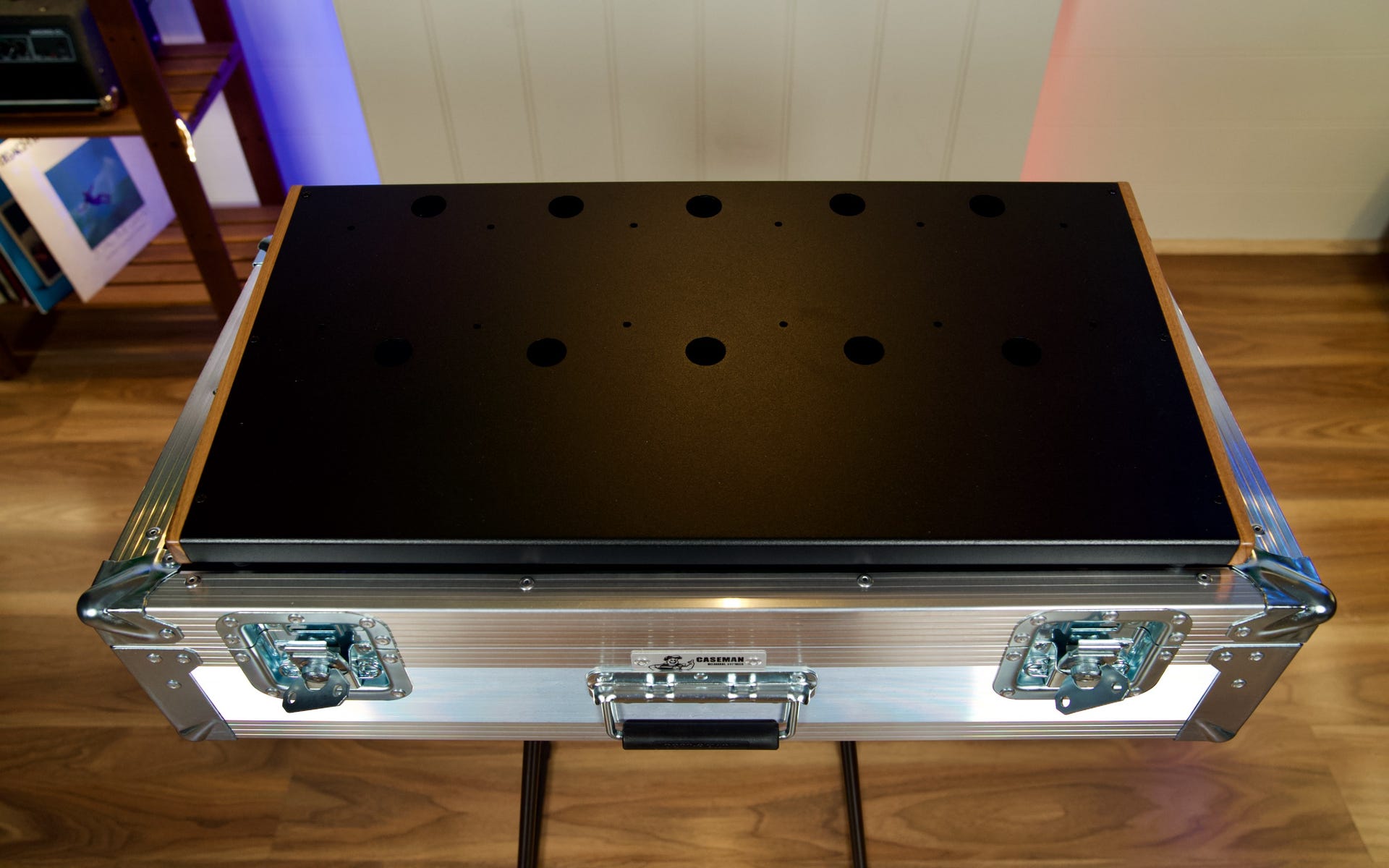 Caseman Gentleman Medium Pedalboard w/Hard Case (MEDGENTLEMAN)