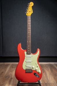 Fender Custom Shop Limited Edition 62/63 Journeyman Relic Stratocaster - Aged Fiesta Red