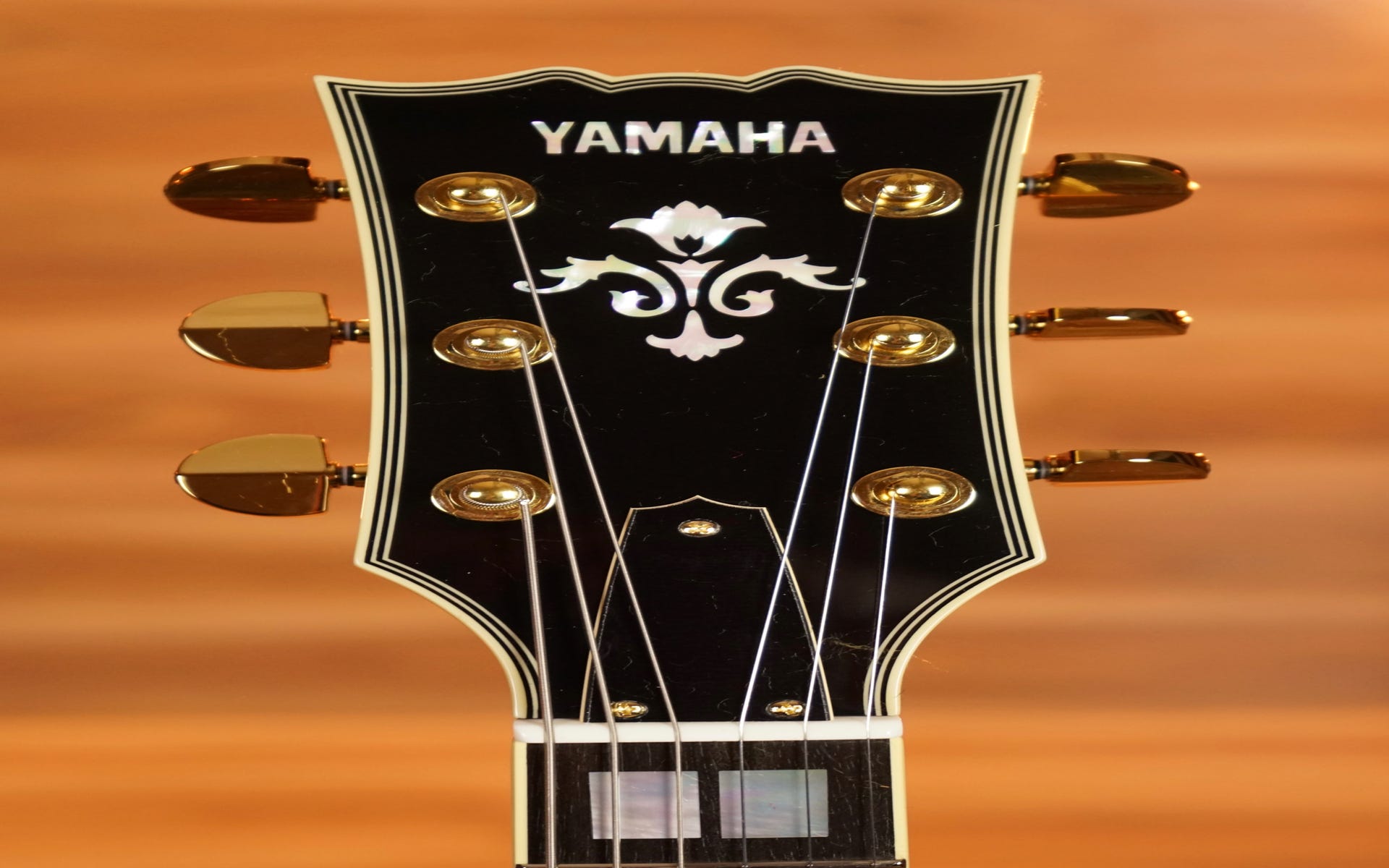 Yamaha SA2200 Handcrafted Semi Hollow Electric Guitar - Violin Sunburst (Made in Japan)