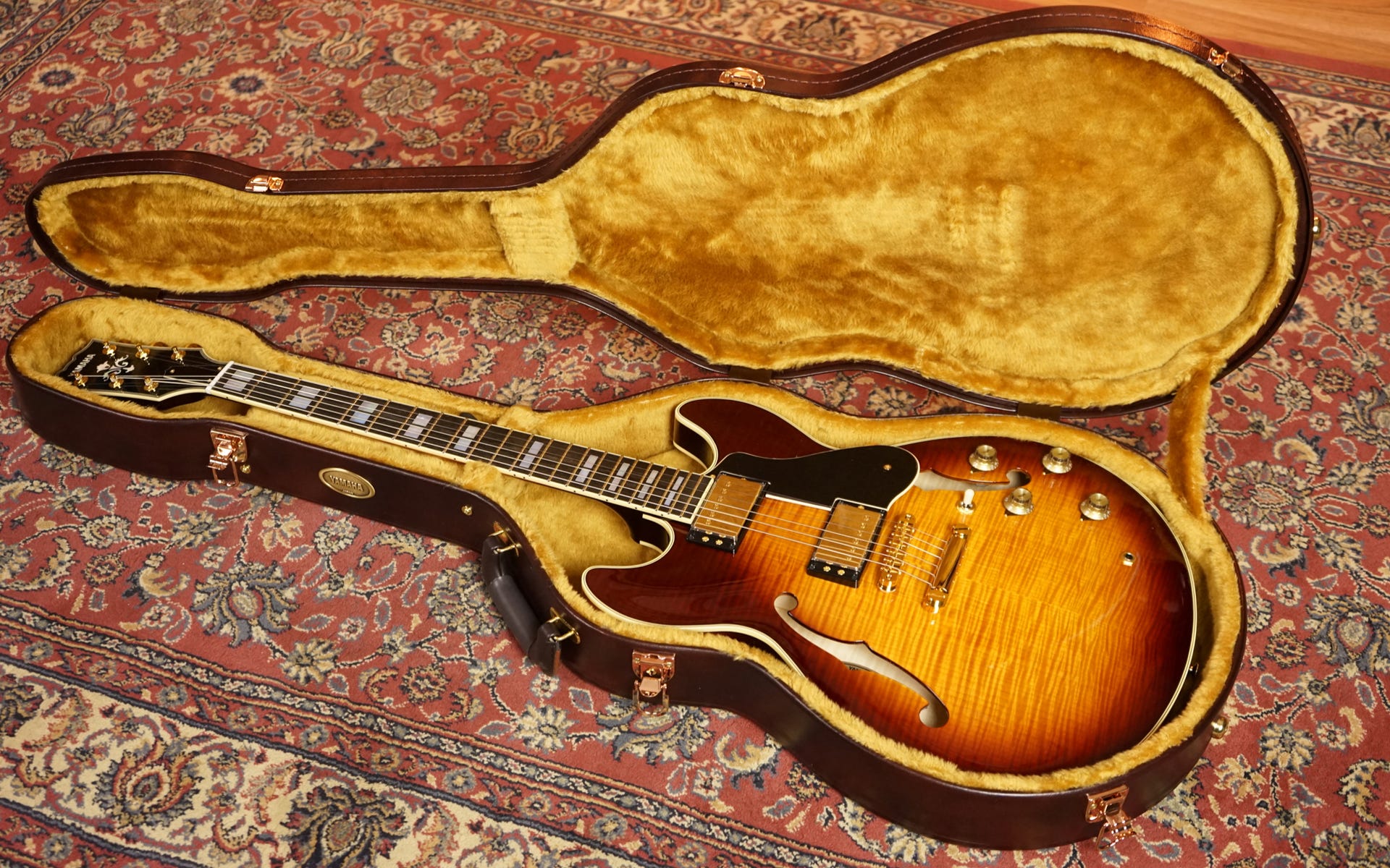 Yamaha SA2200 Handcrafted Semi Hollow Electric Guitar - Violin Sunburst (Made in Japan)