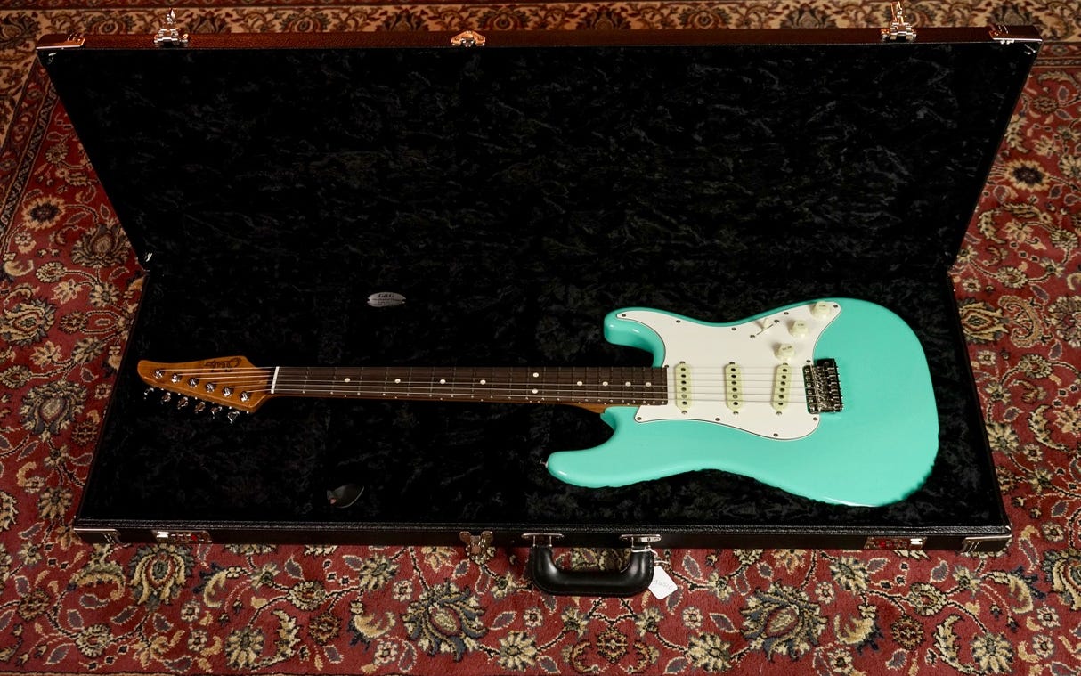 Suhr Scott Henderson Signature Classic Guitar - Seafoam Green